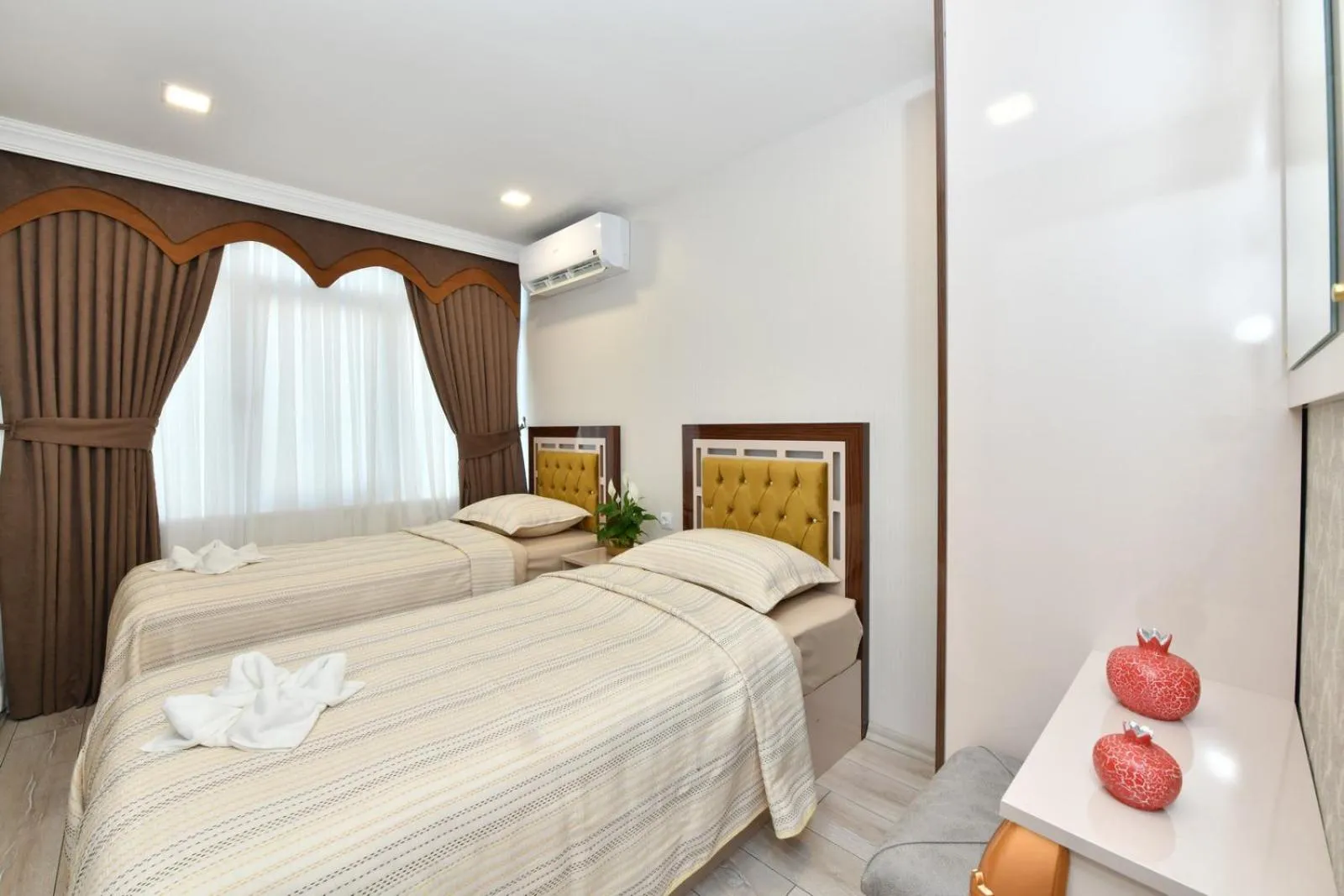 Bed in Sea Moon Hotel