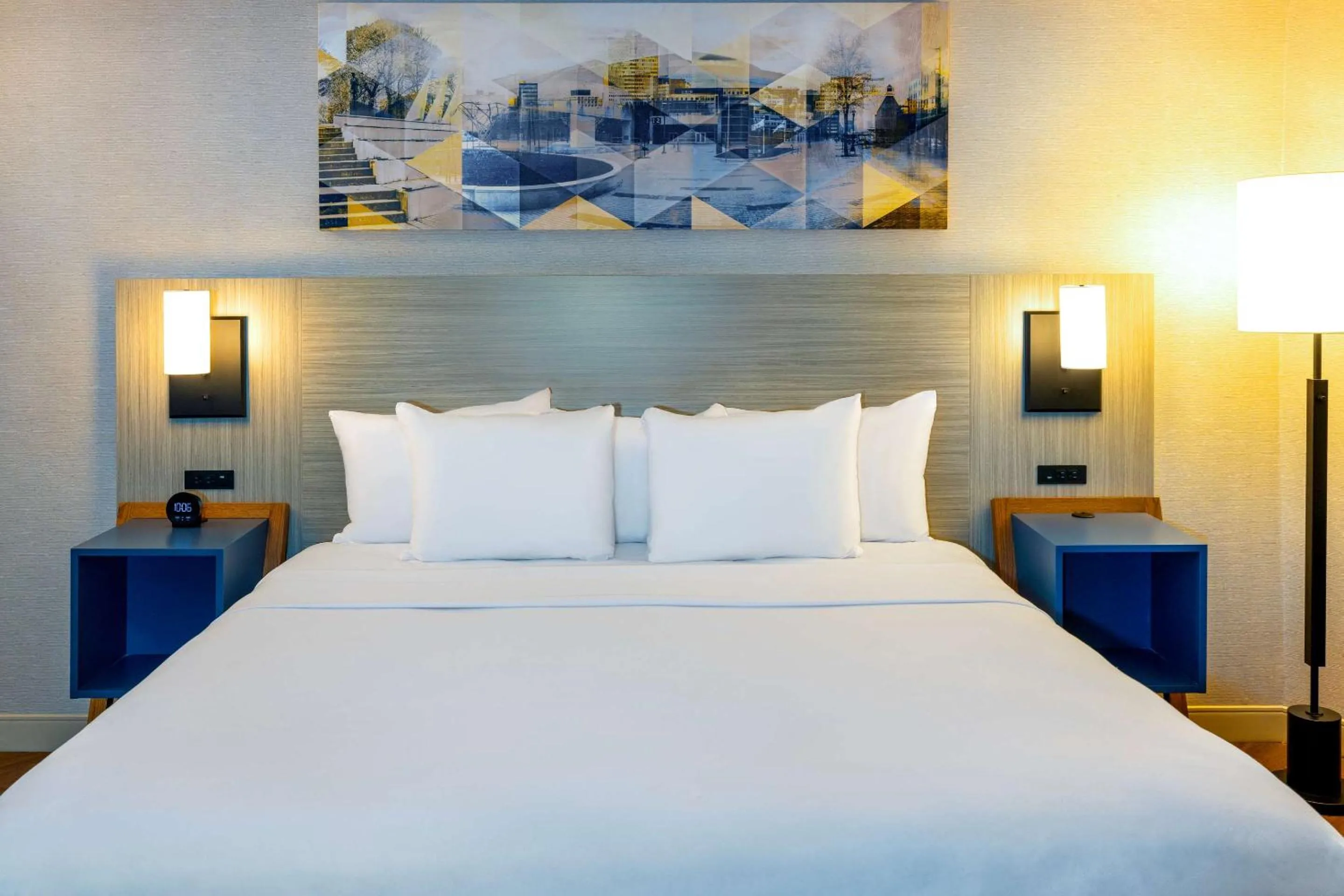 Bedroom, Bed in Comfort Inn East