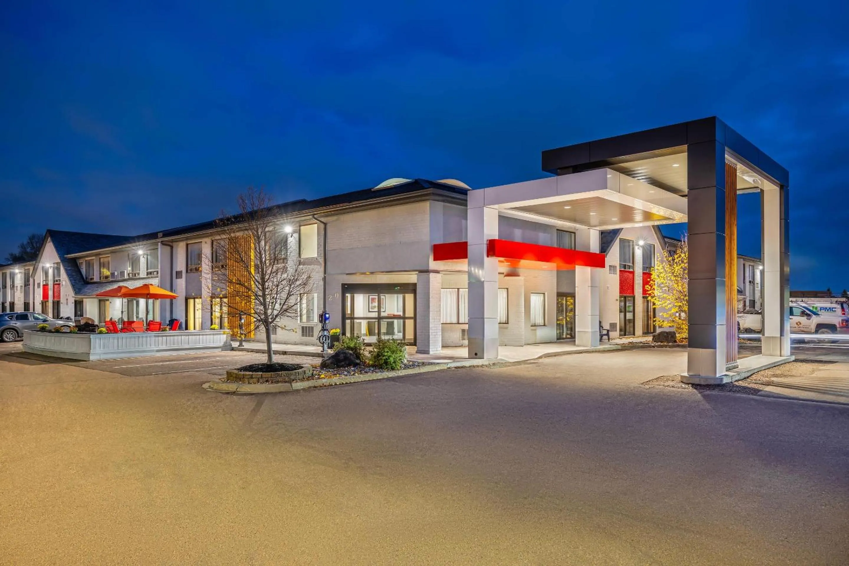 Property building in Comfort Inn East