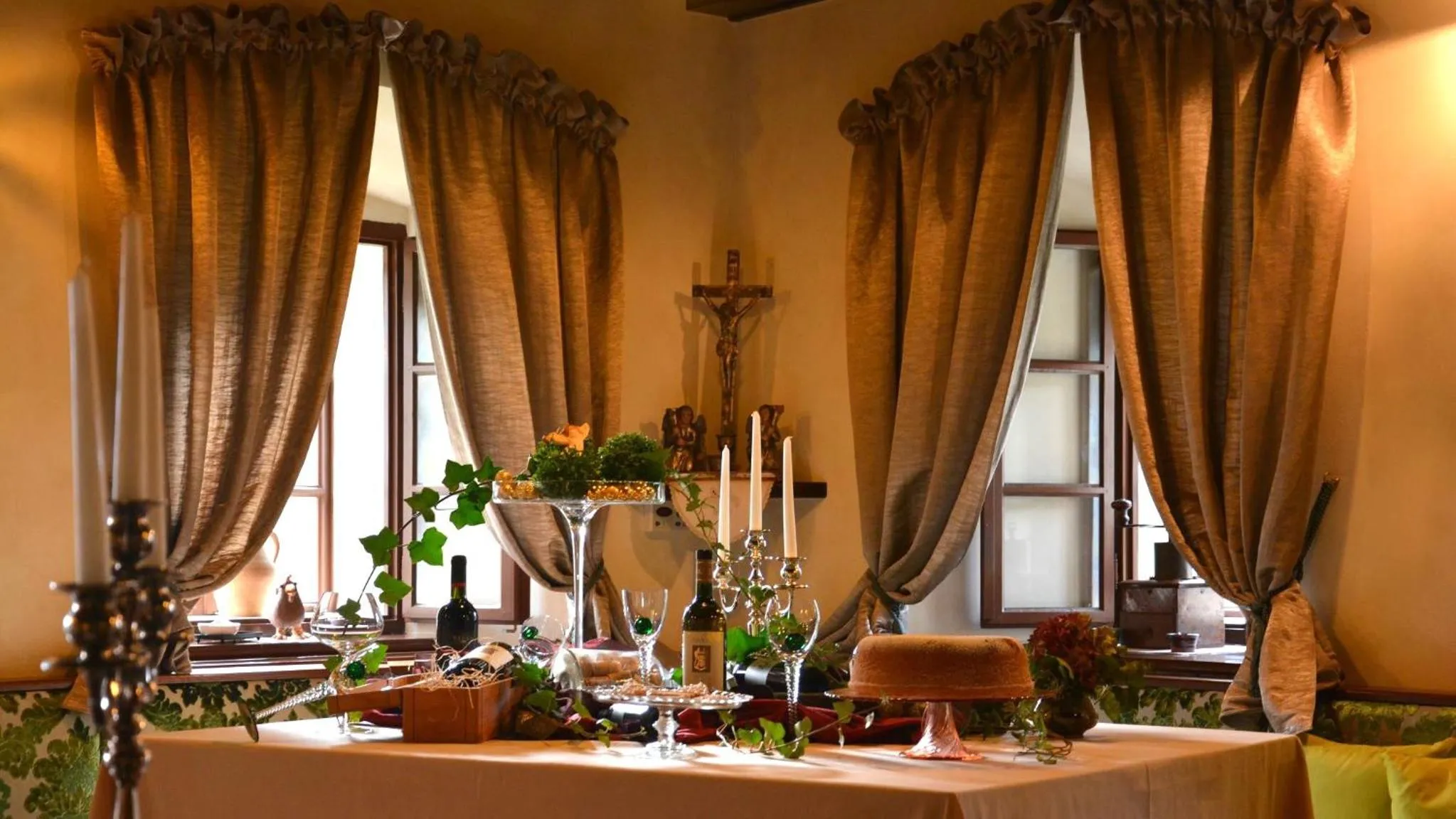 Restaurant/places to eat in Kendov Dvorec