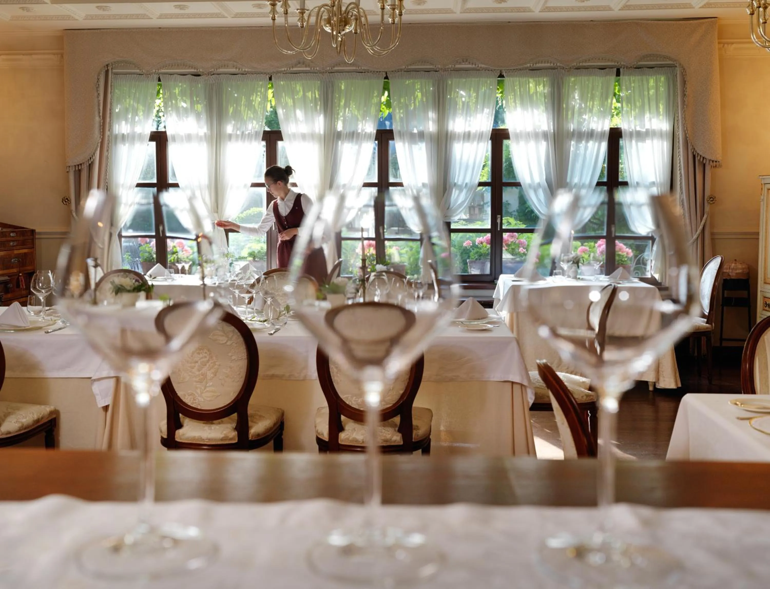 Restaurant/places to eat in Kendov Dvorec