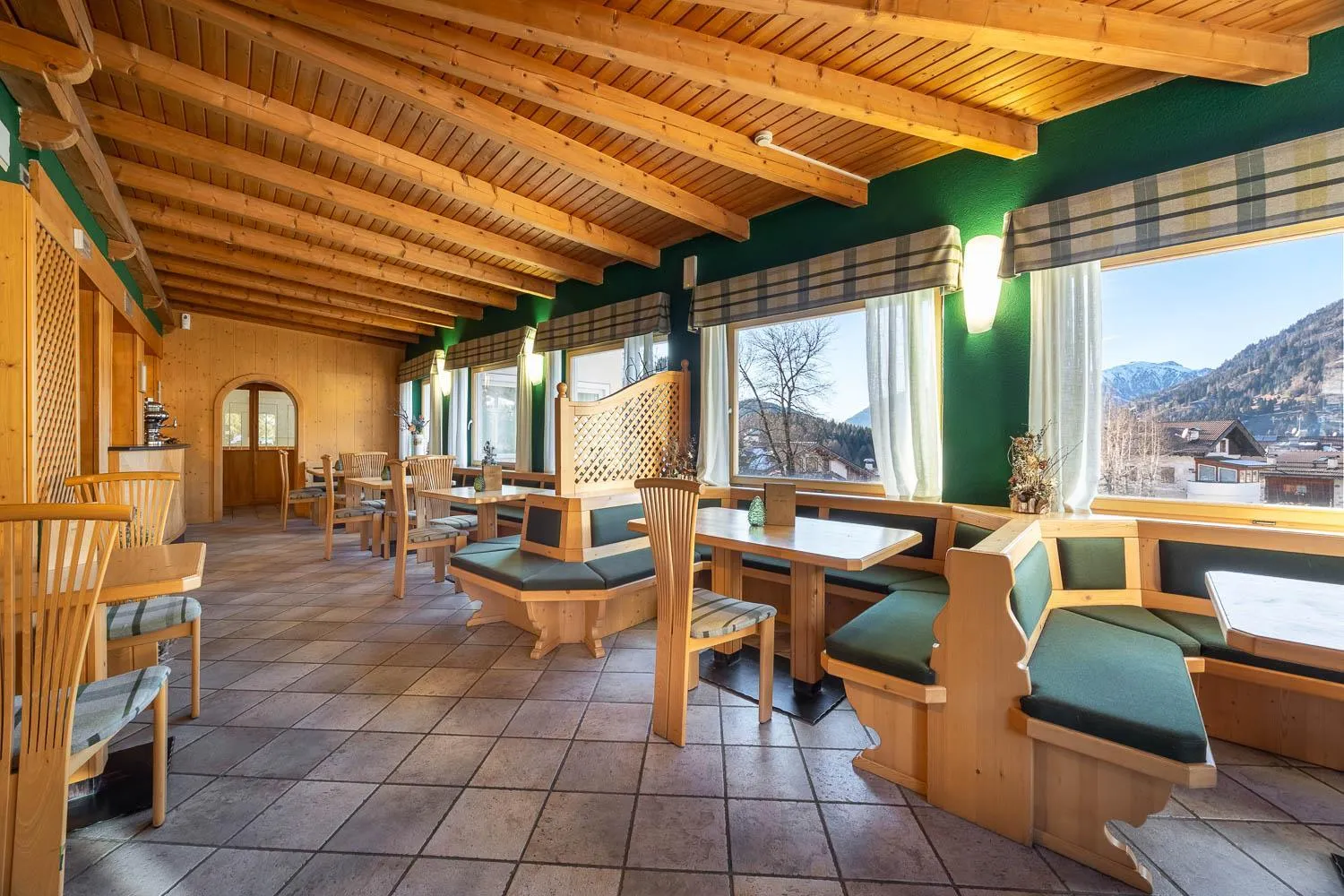 Communal lounge/ TV room in Phi Hotel Bellamonte