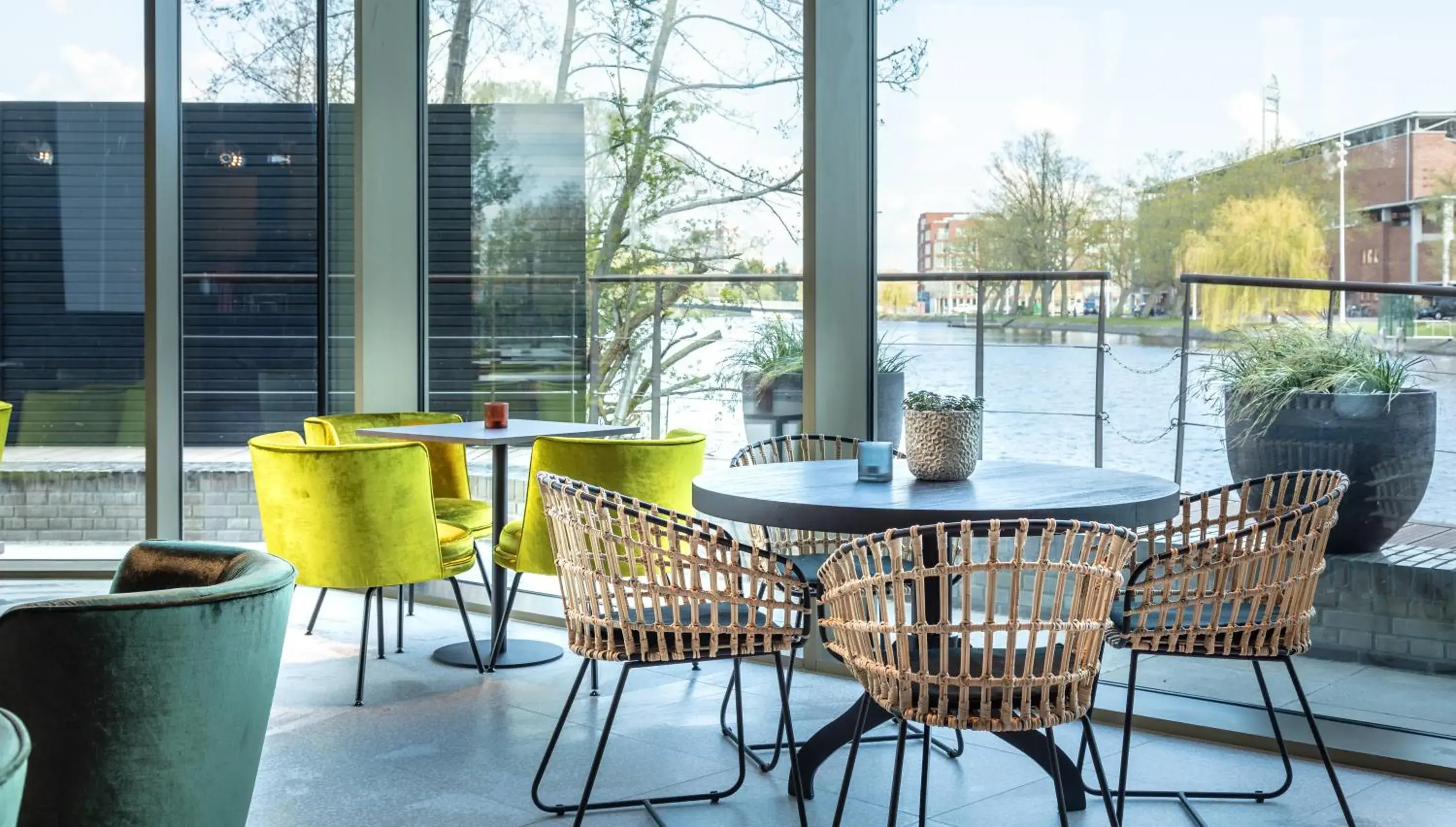 Restaurant/places to eat in Olympic Hotel Restaurant/places to eat in Olympic Hotel