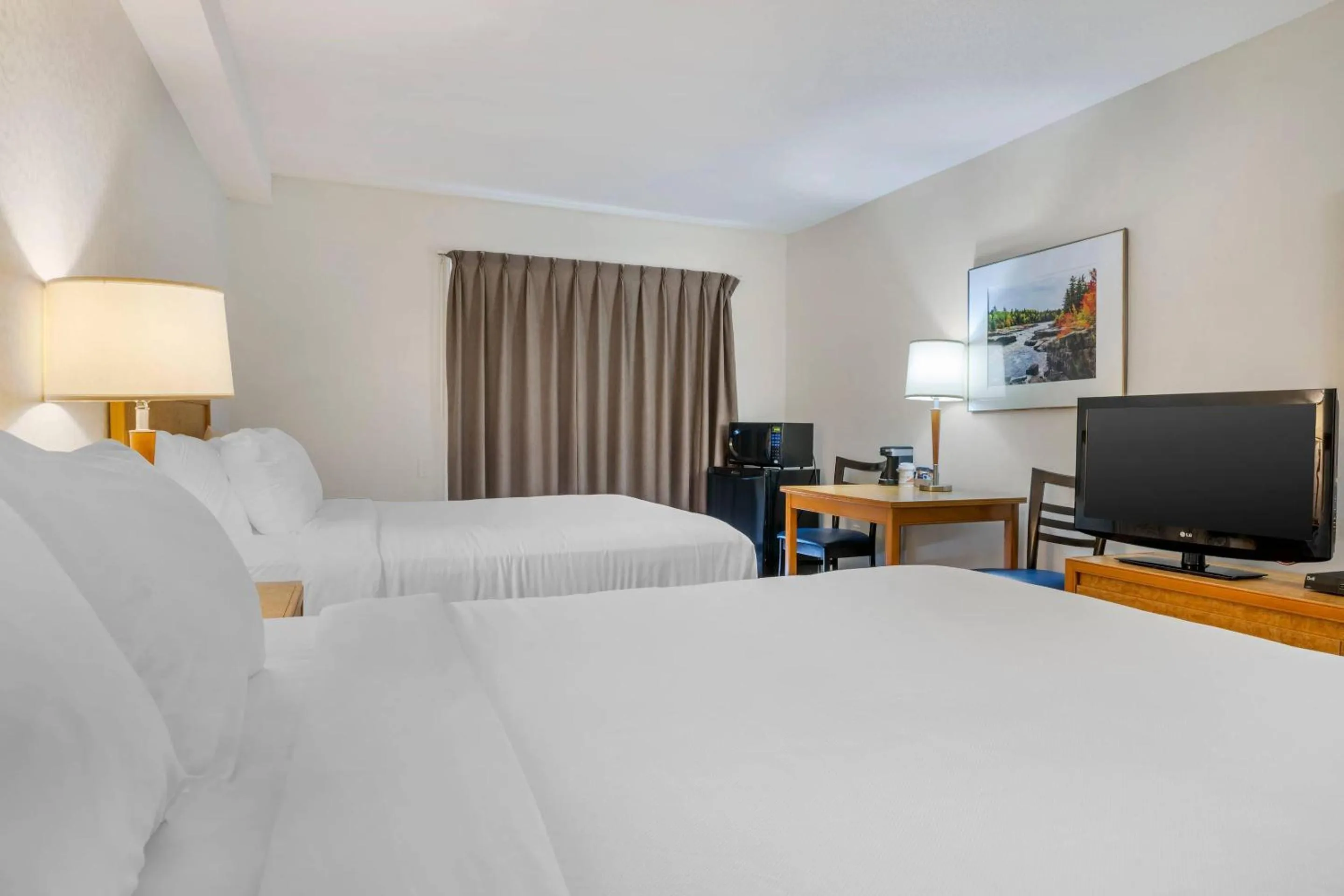 Bedroom, Bed in Rodeway Inn