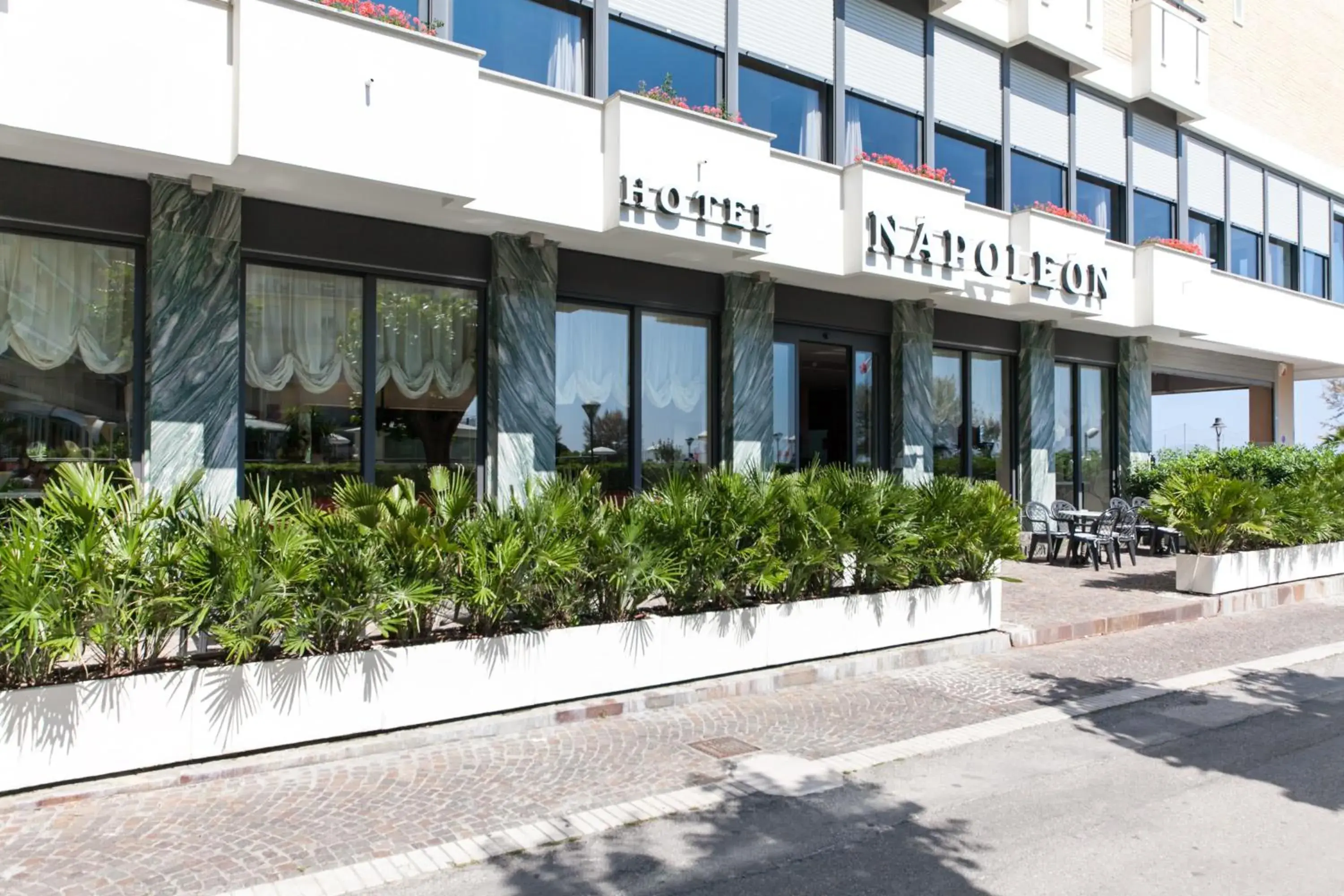 Facade/entrance, Property Building in Hotel Napoleon