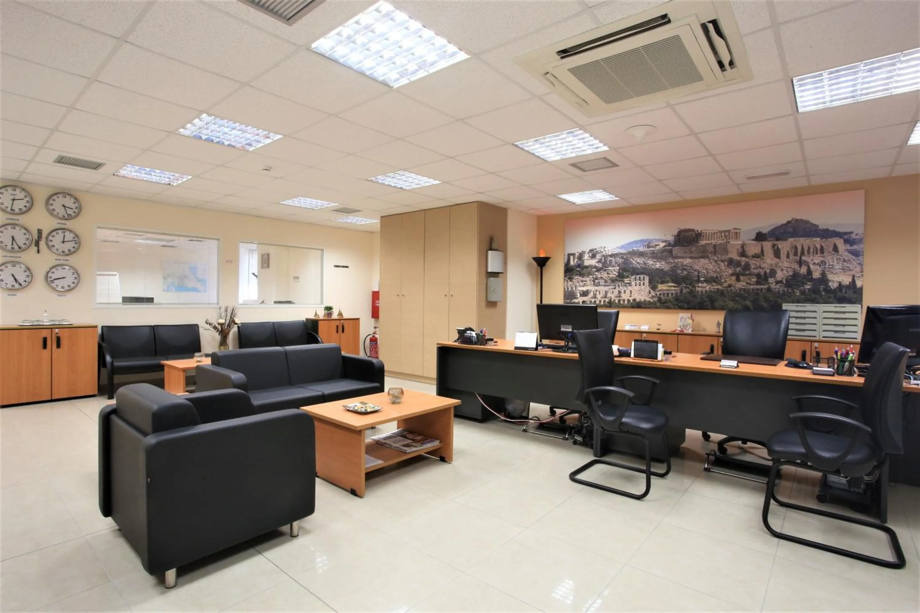 Business facilities in GK Airport Suites - Free Shuttle by GK Properties