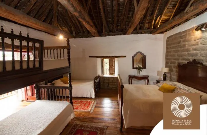 Photo of the whole room, Bed in Estancia El Sol