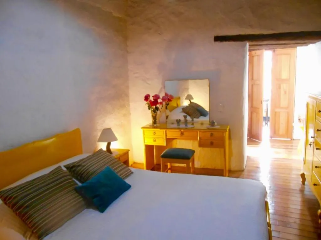Photo of the whole room, Bed in Estancia El Sol