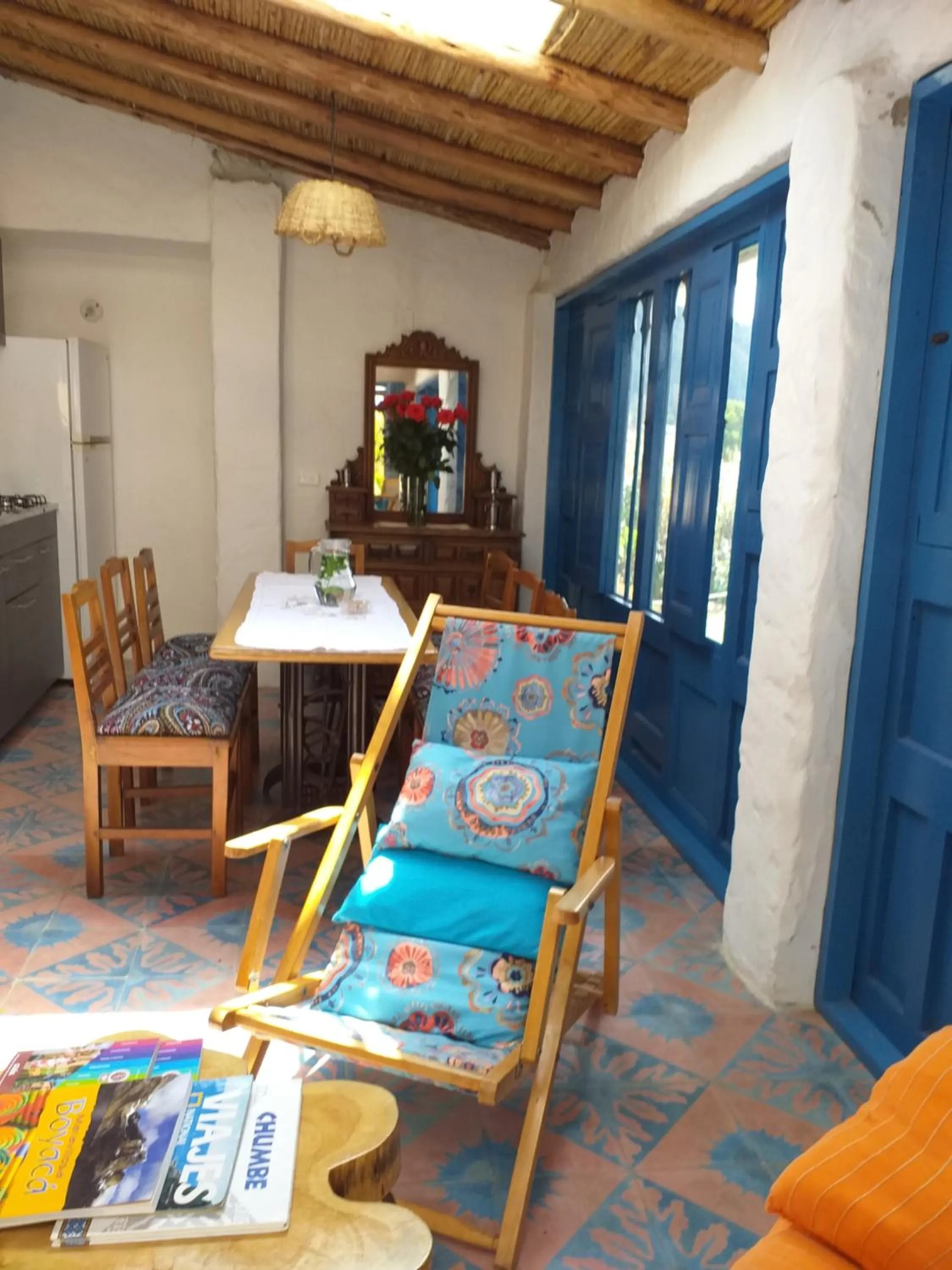Communal lounge/ TV room in Estancia El Sol