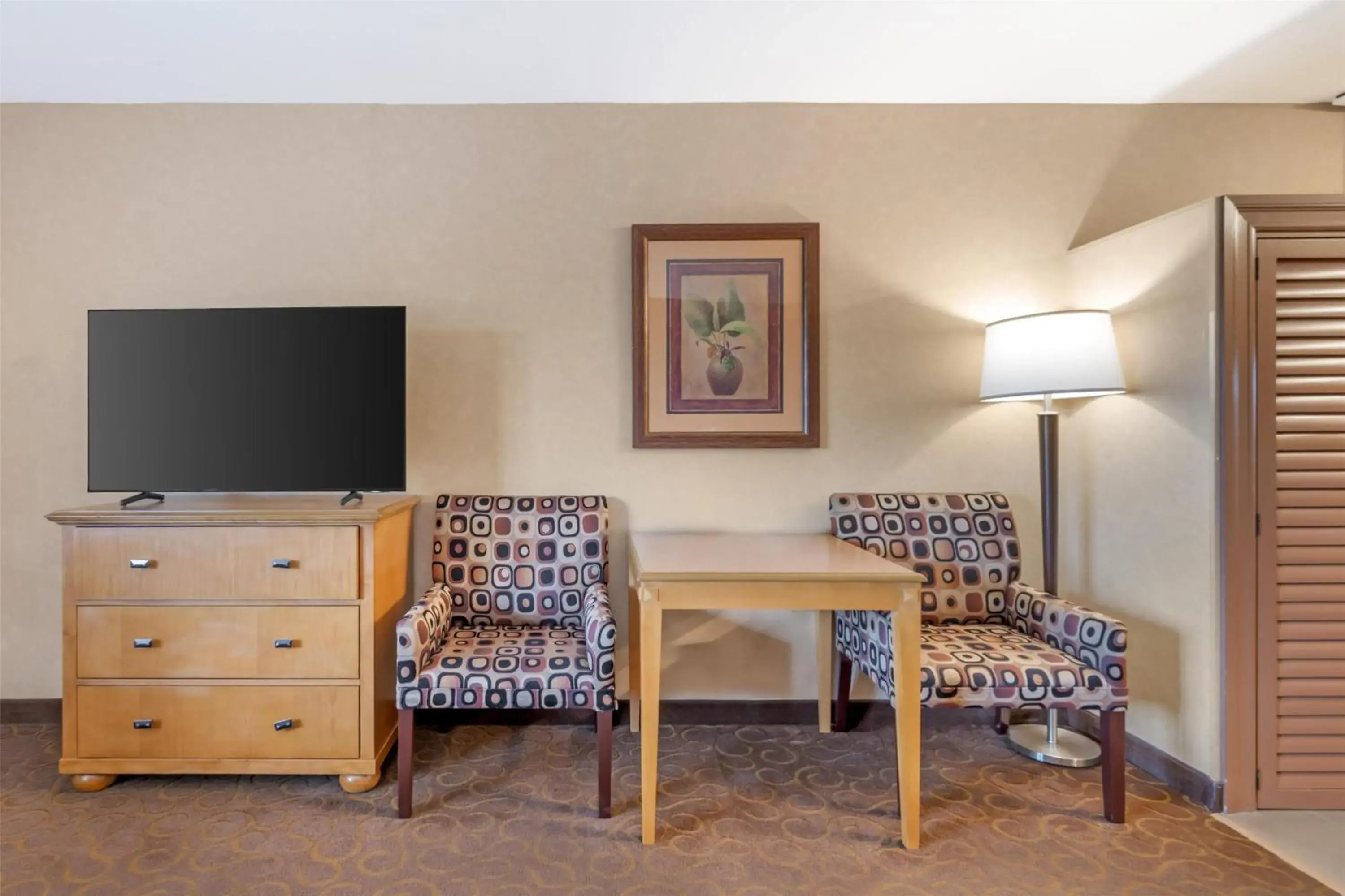 Bedroom in Best Western Plus Pavilions Bedroom in Best Western Plus Pavilions