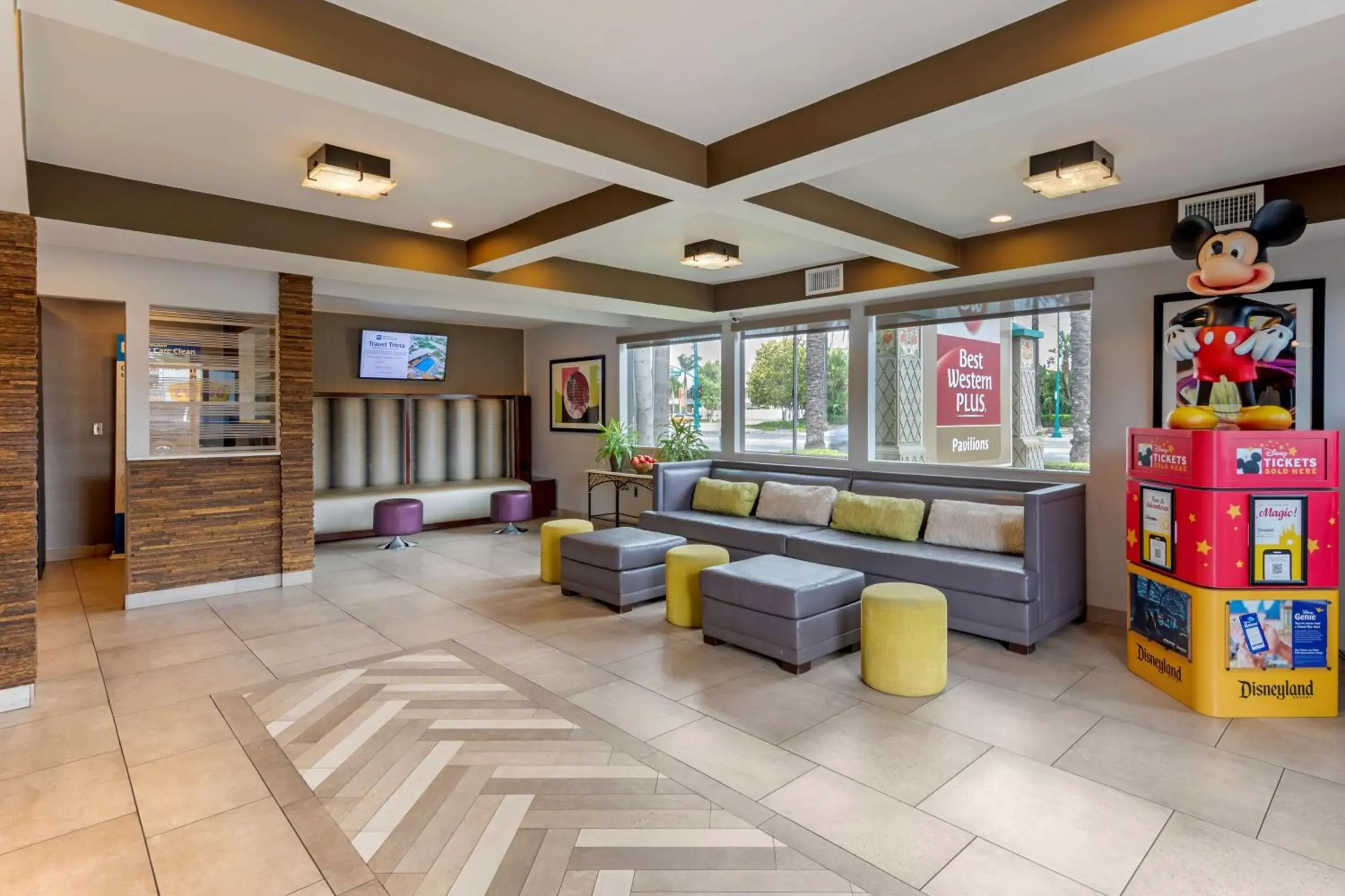 Lobby or reception in Best Western Plus Pavilions Lobby or reception in Best Western Plus Pavilions
