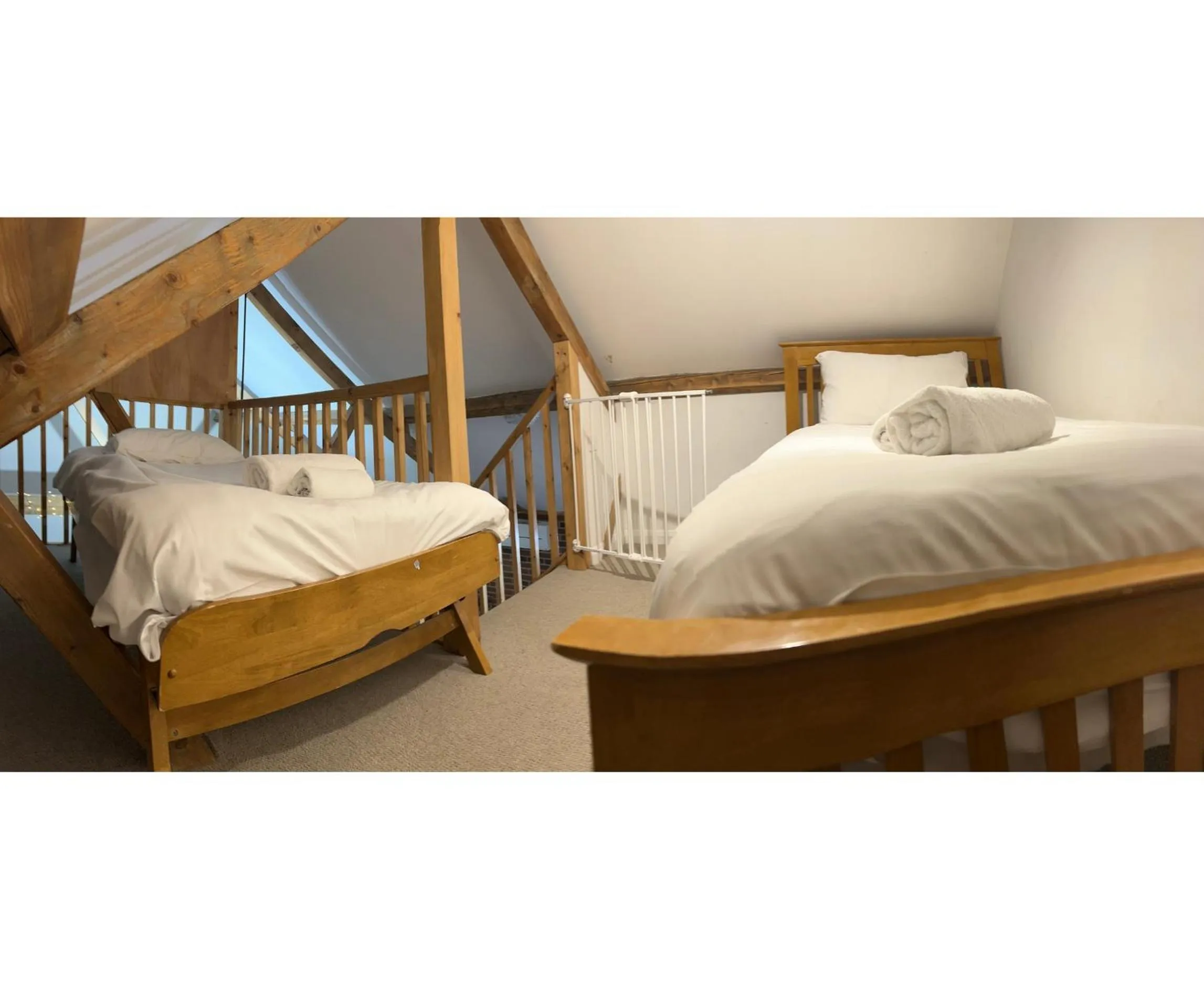 Bed in Glendower Guest Apartments