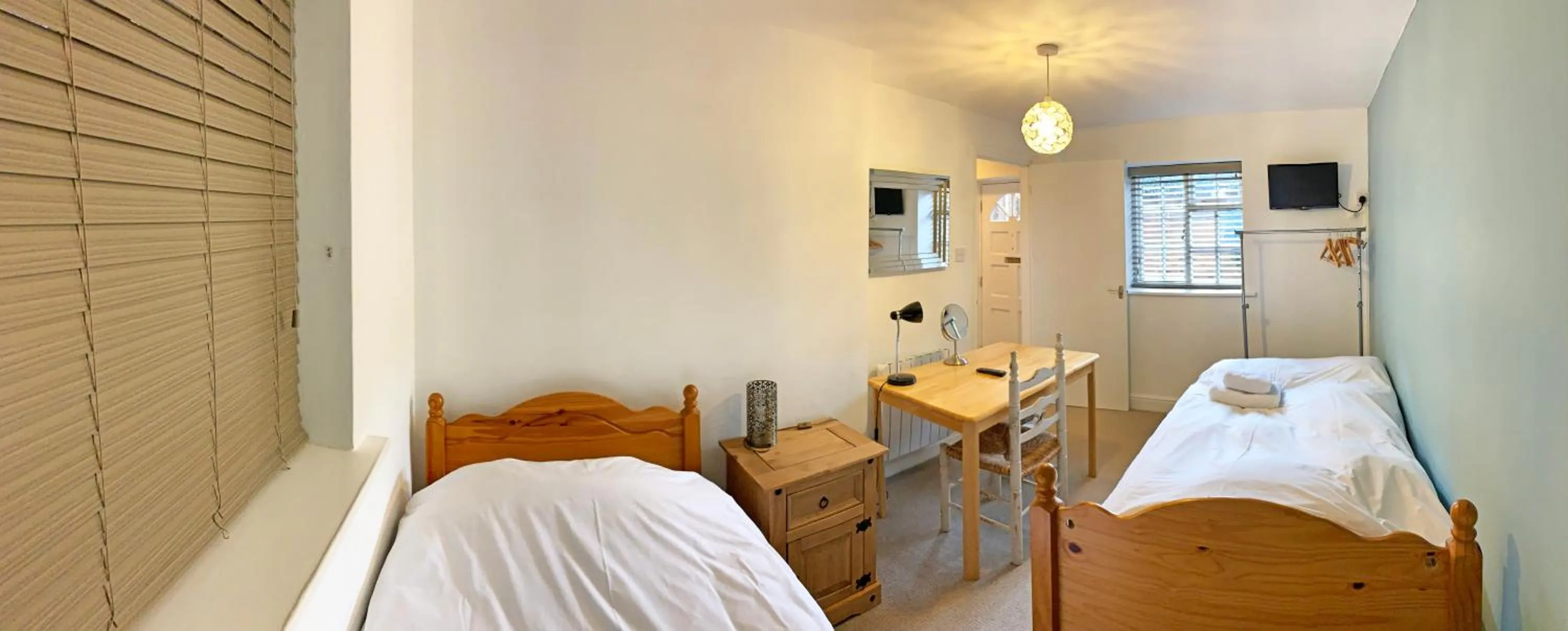 Bedroom, Bed in Glendower Guest Apartments