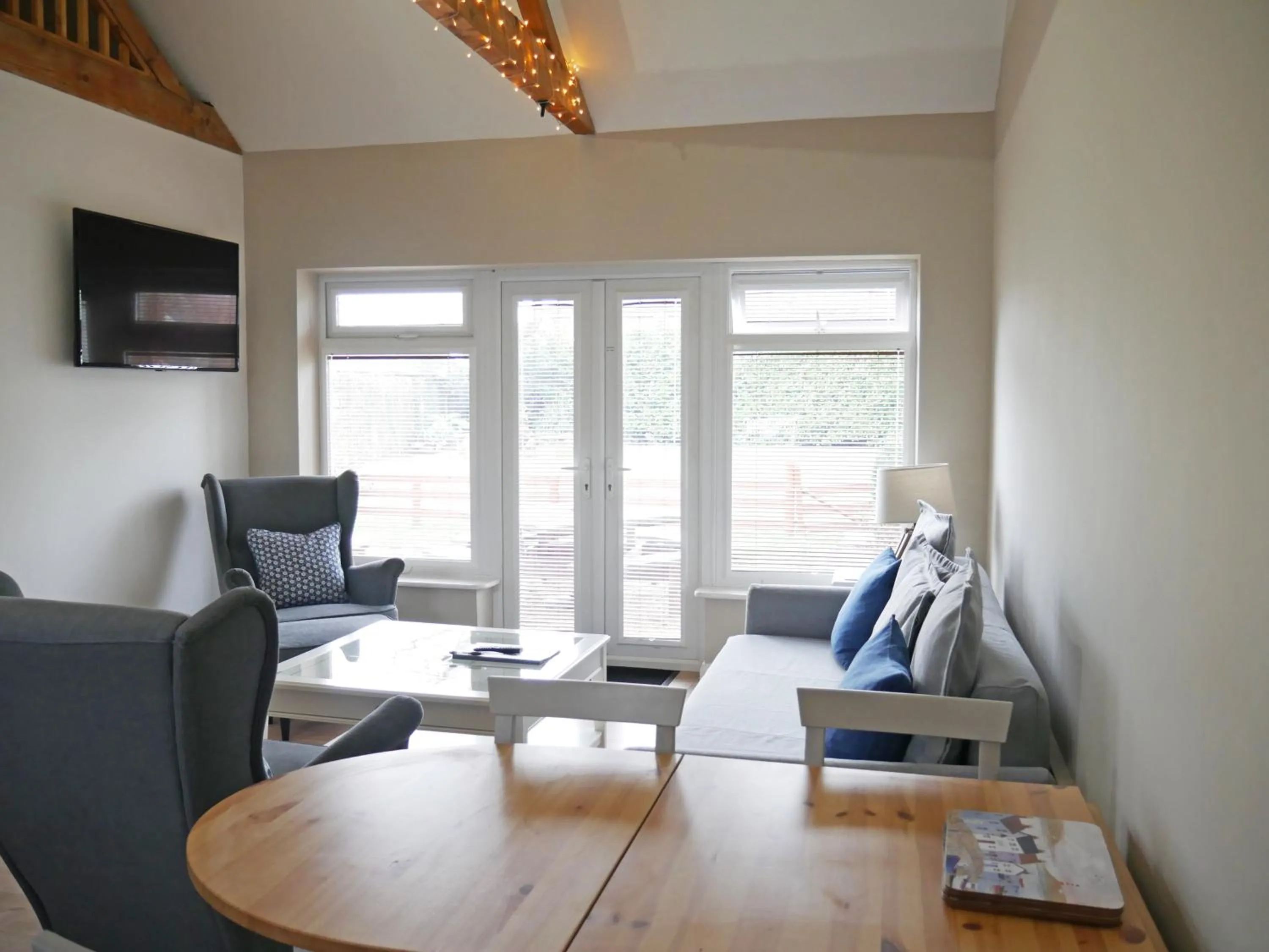 Seating area in Glendower Guest Apartments
