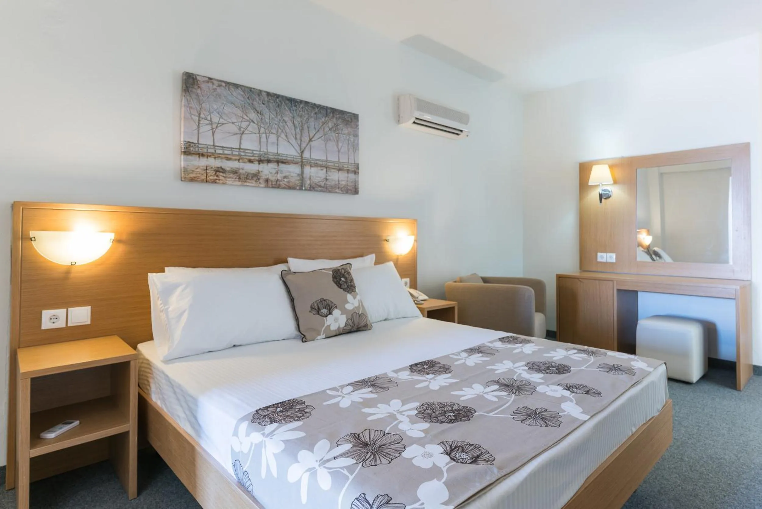 Other, Bed in City Center Hotel