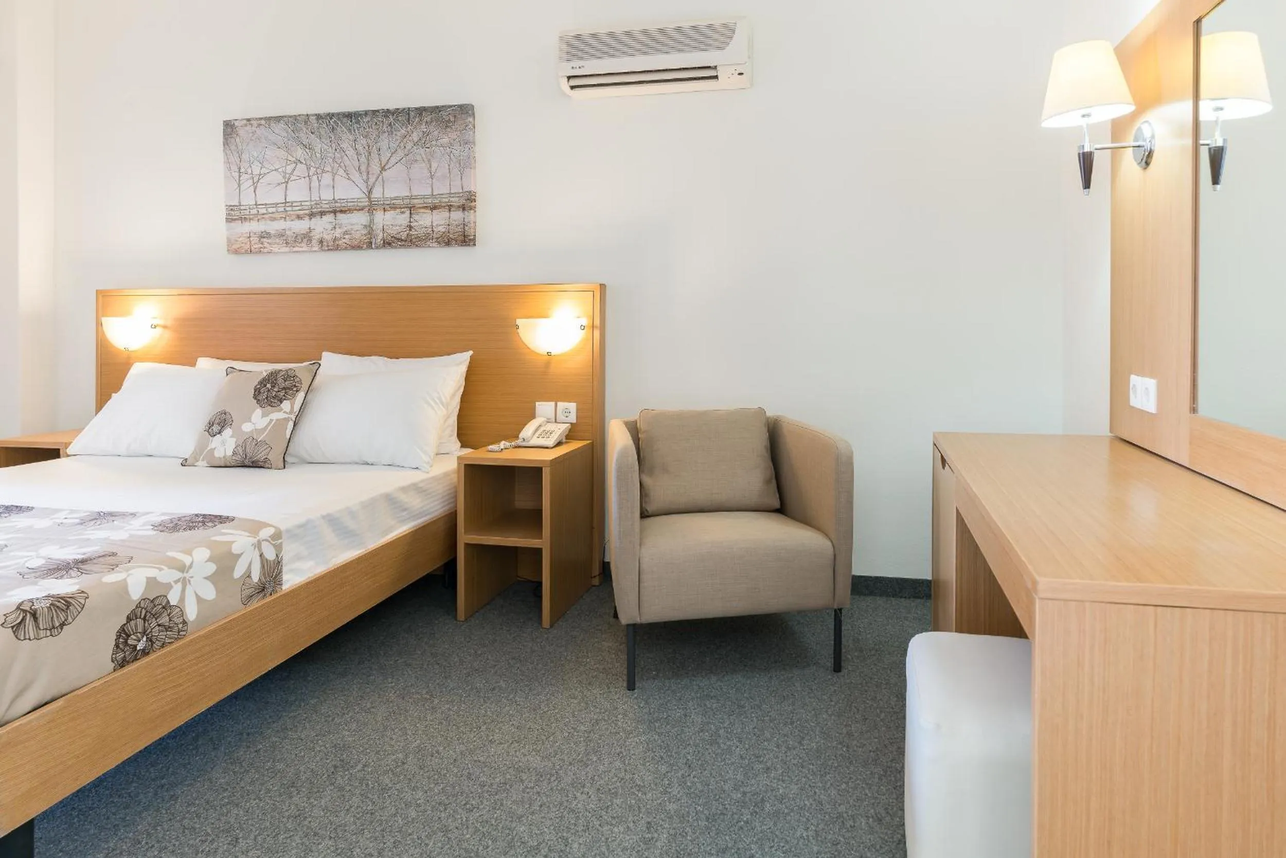 Other, Bed in City Center Hotel