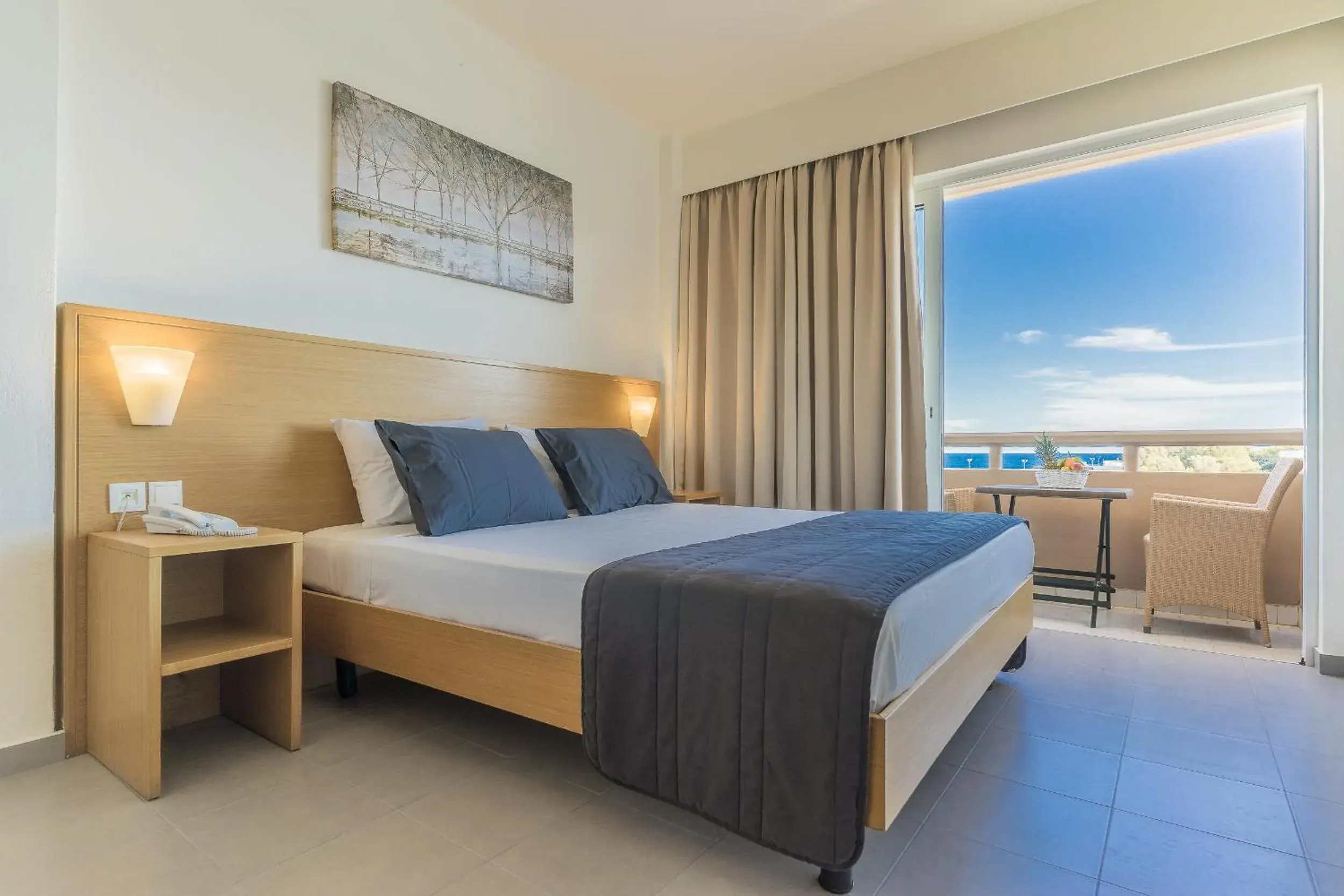 Spring, Bed in City Center Hotel Spring, Bed in City Center Hotel