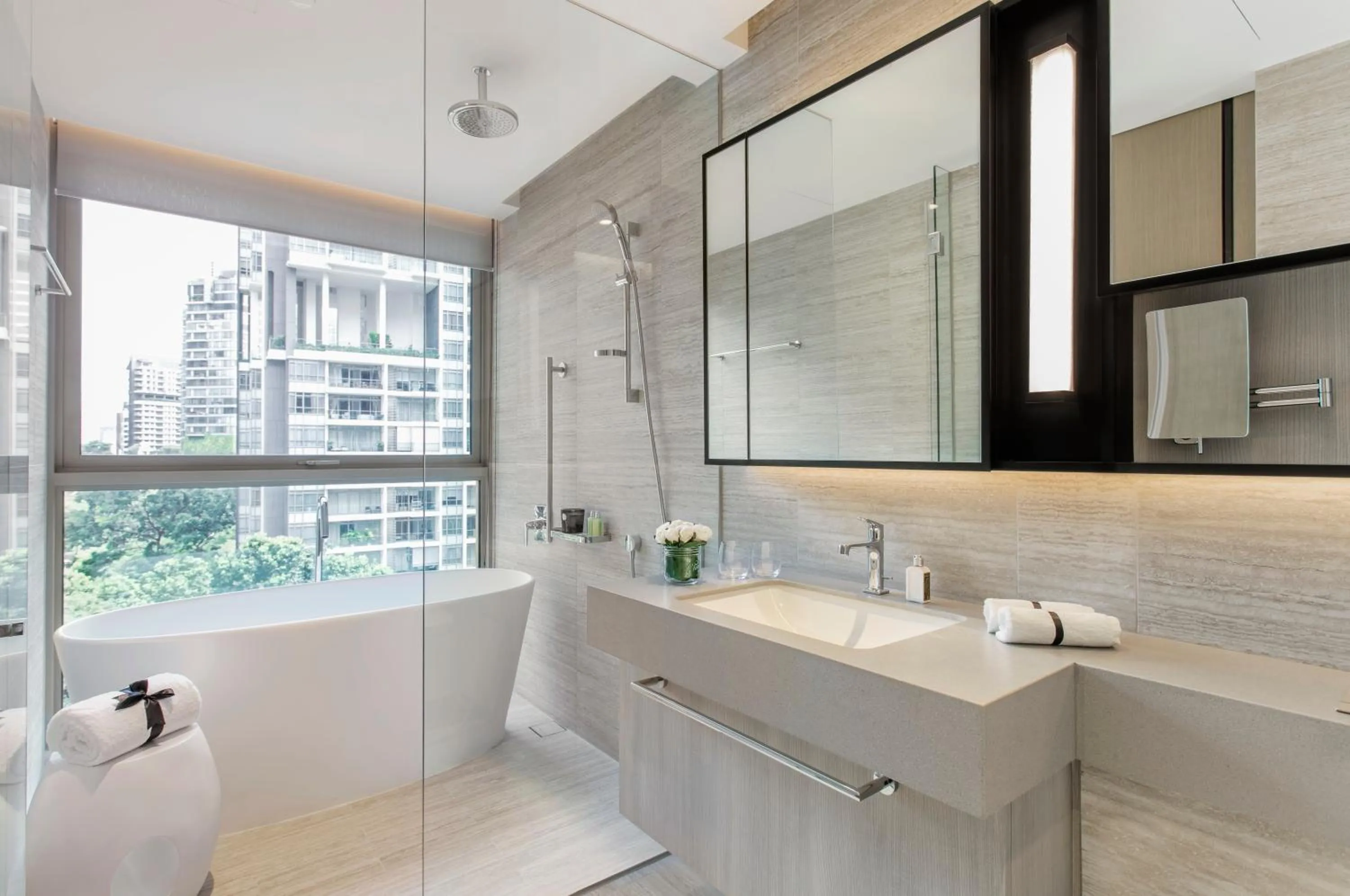 Hot Tub in Ascott Orchard Singapore