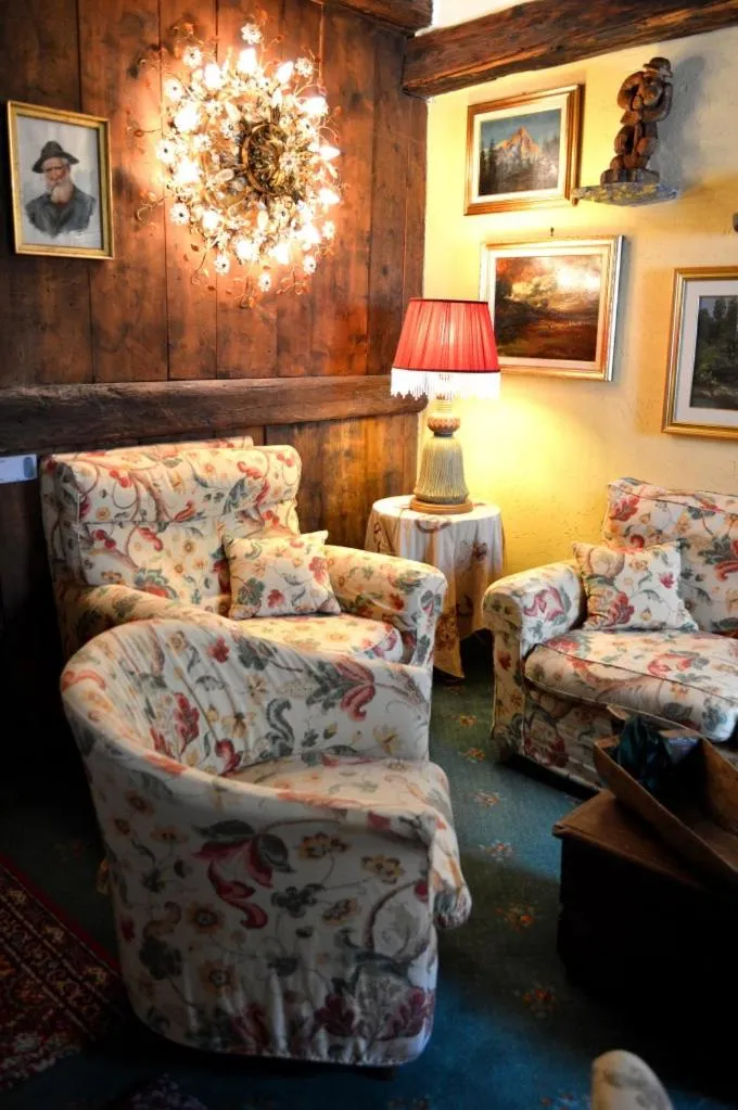Living room in Hotel Chateau Blanc