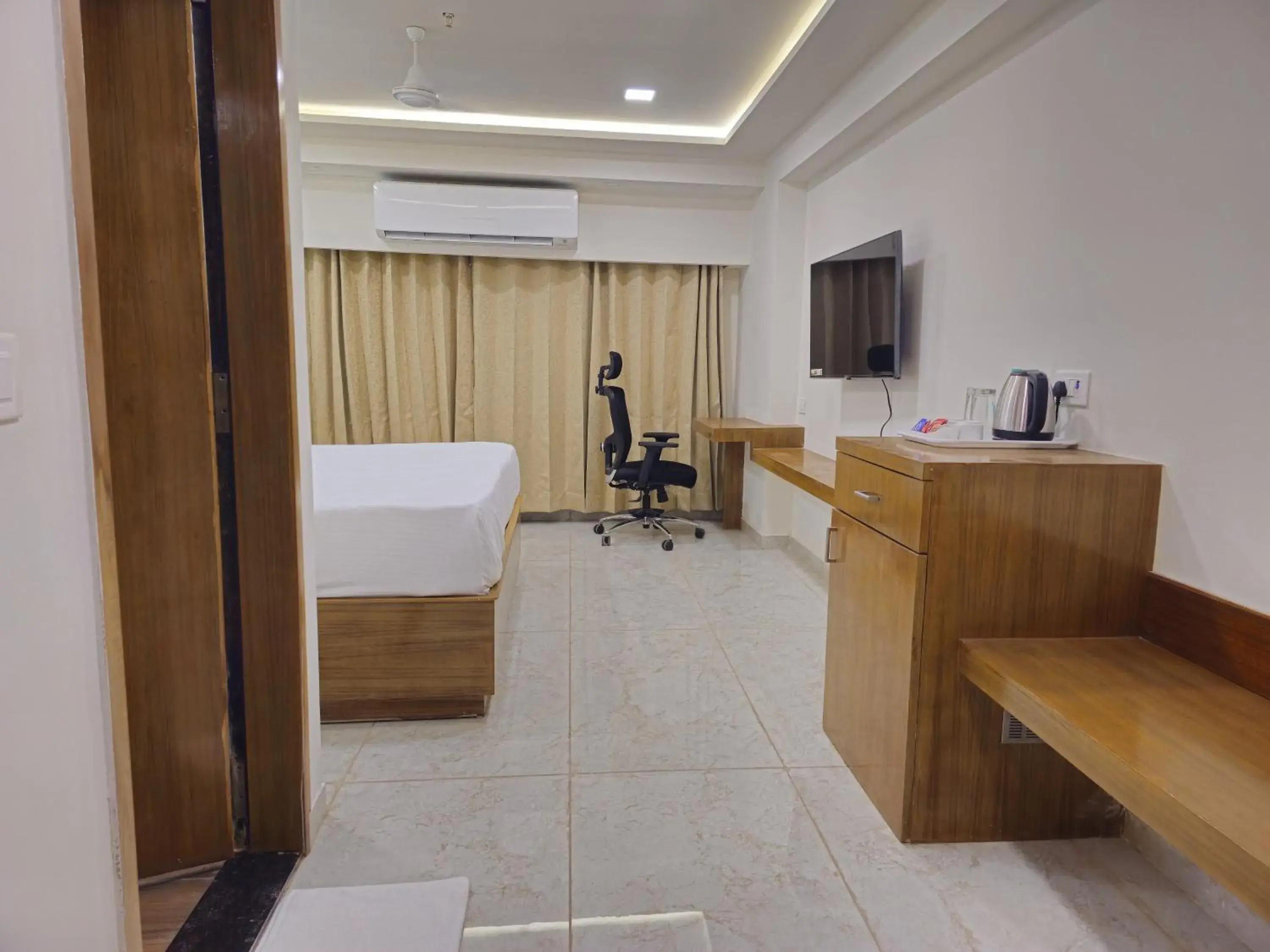 Bedroom in Ginger Ahmedabad SG Road Bedroom in Ginger Ahmedabad SG Road