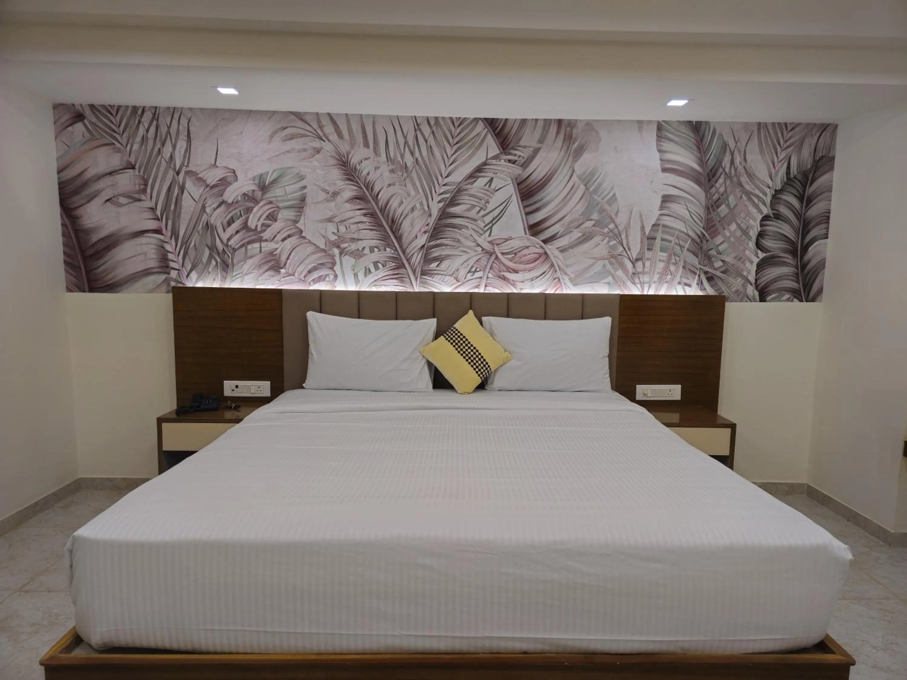 Bedroom, Bed in Ginger Ahmedabad SG Road