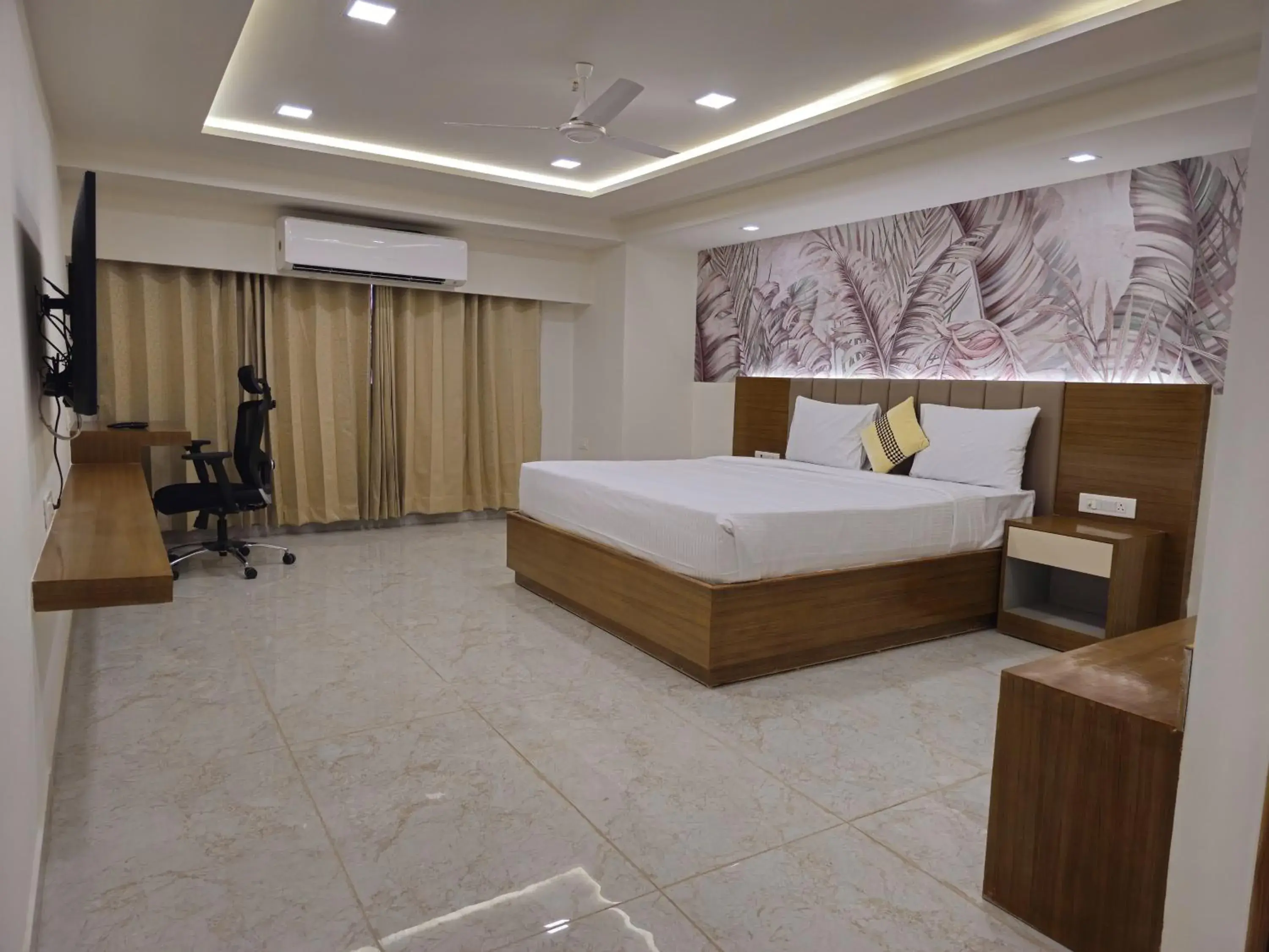 Bedroom, Bed in Ginger Ahmedabad SG Road Bedroom, Bed in Ginger Ahmedabad SG Road