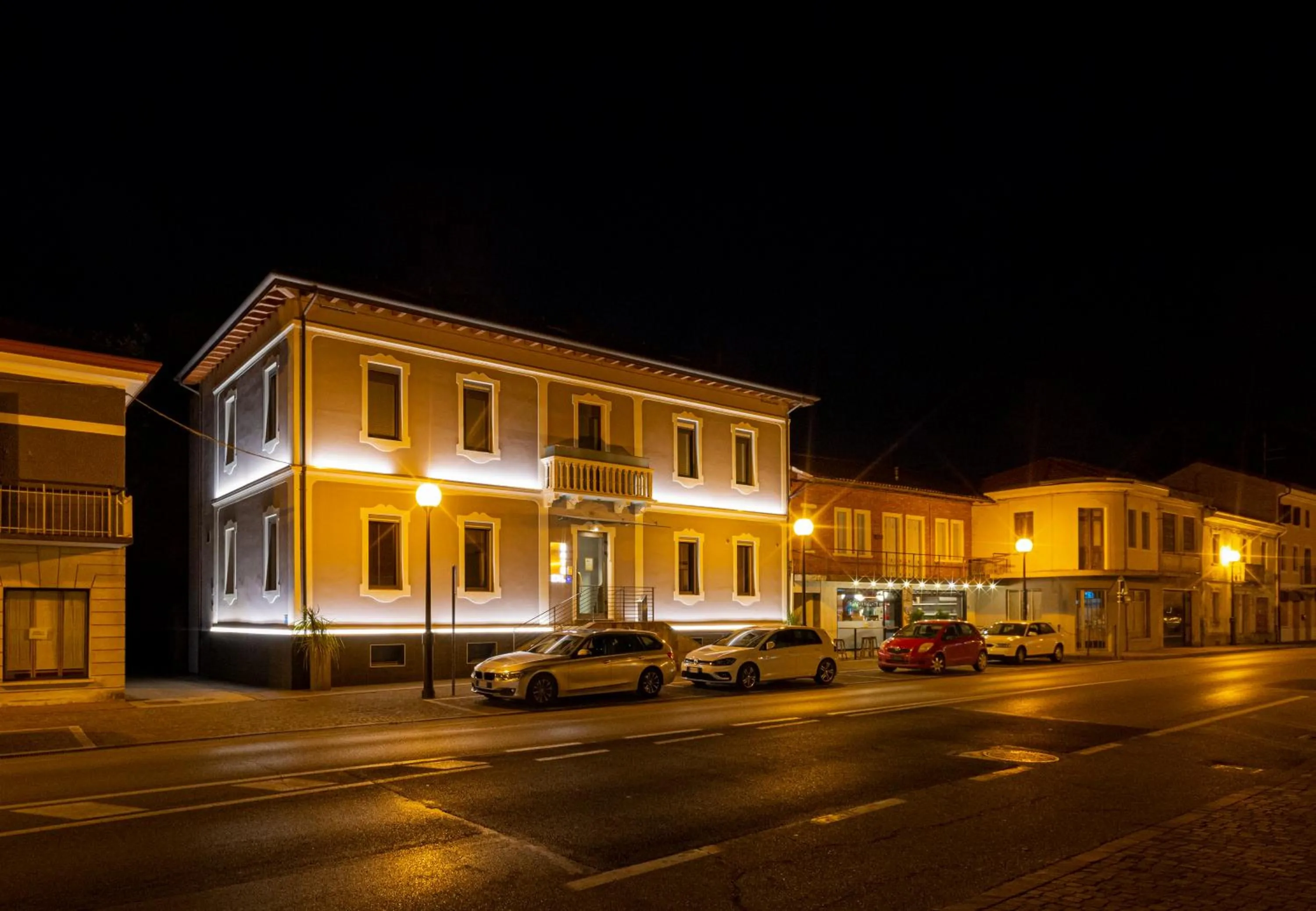 Property building in Ex-L