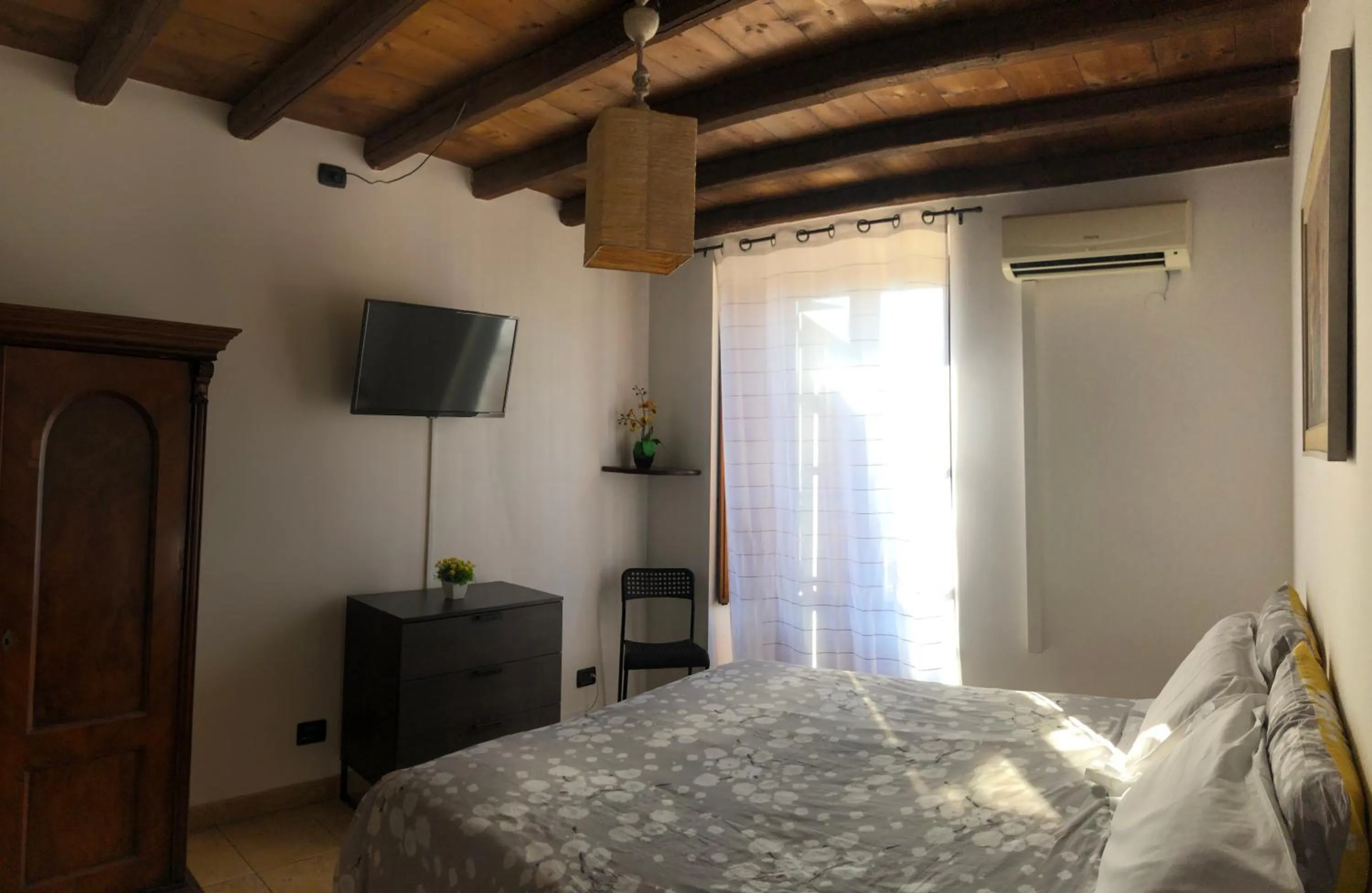 Photo of the whole room, Bed in Kasa Kala Rooms & Apartments