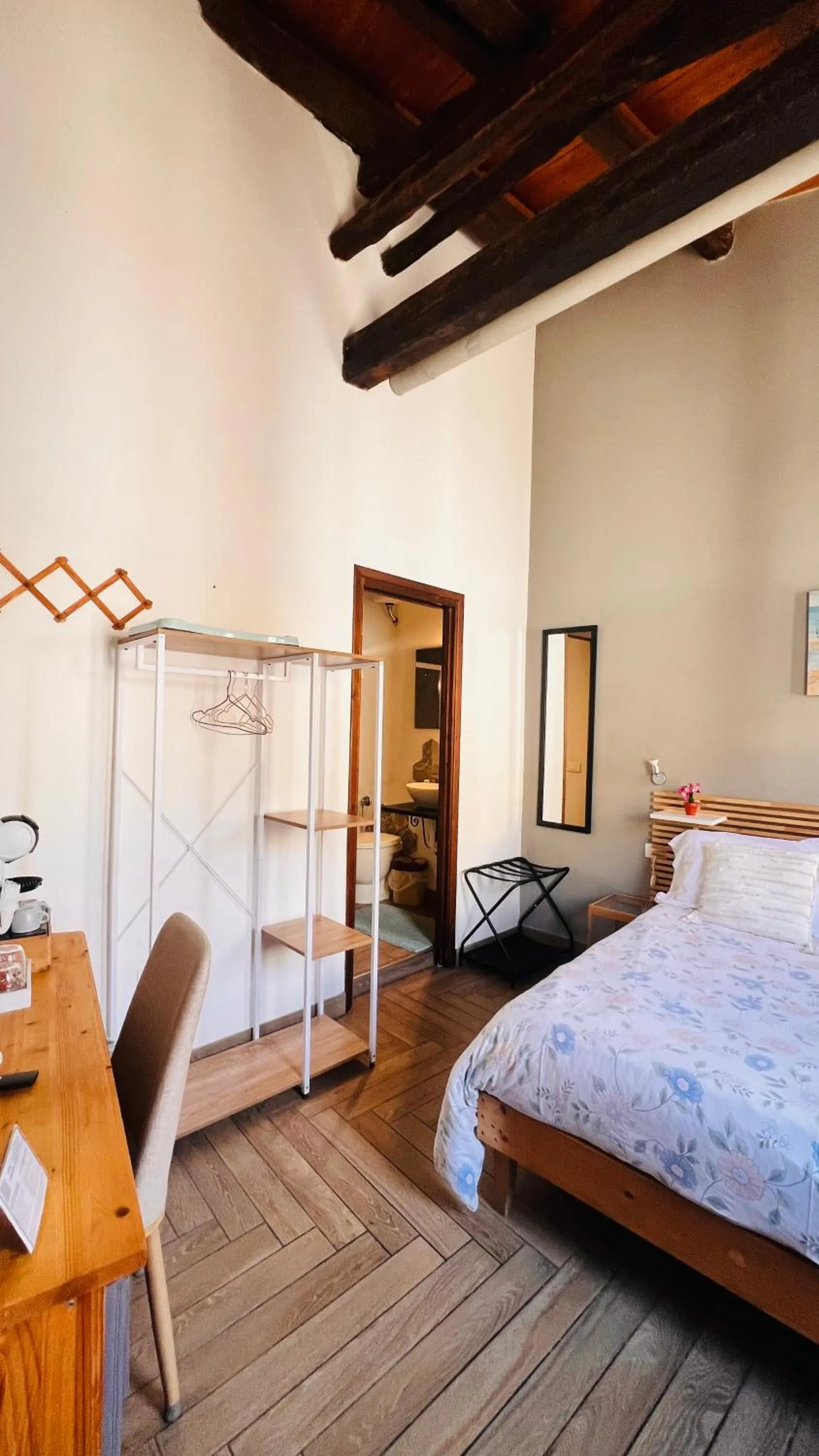 Bed in Kasa Kala Rooms & Apartments