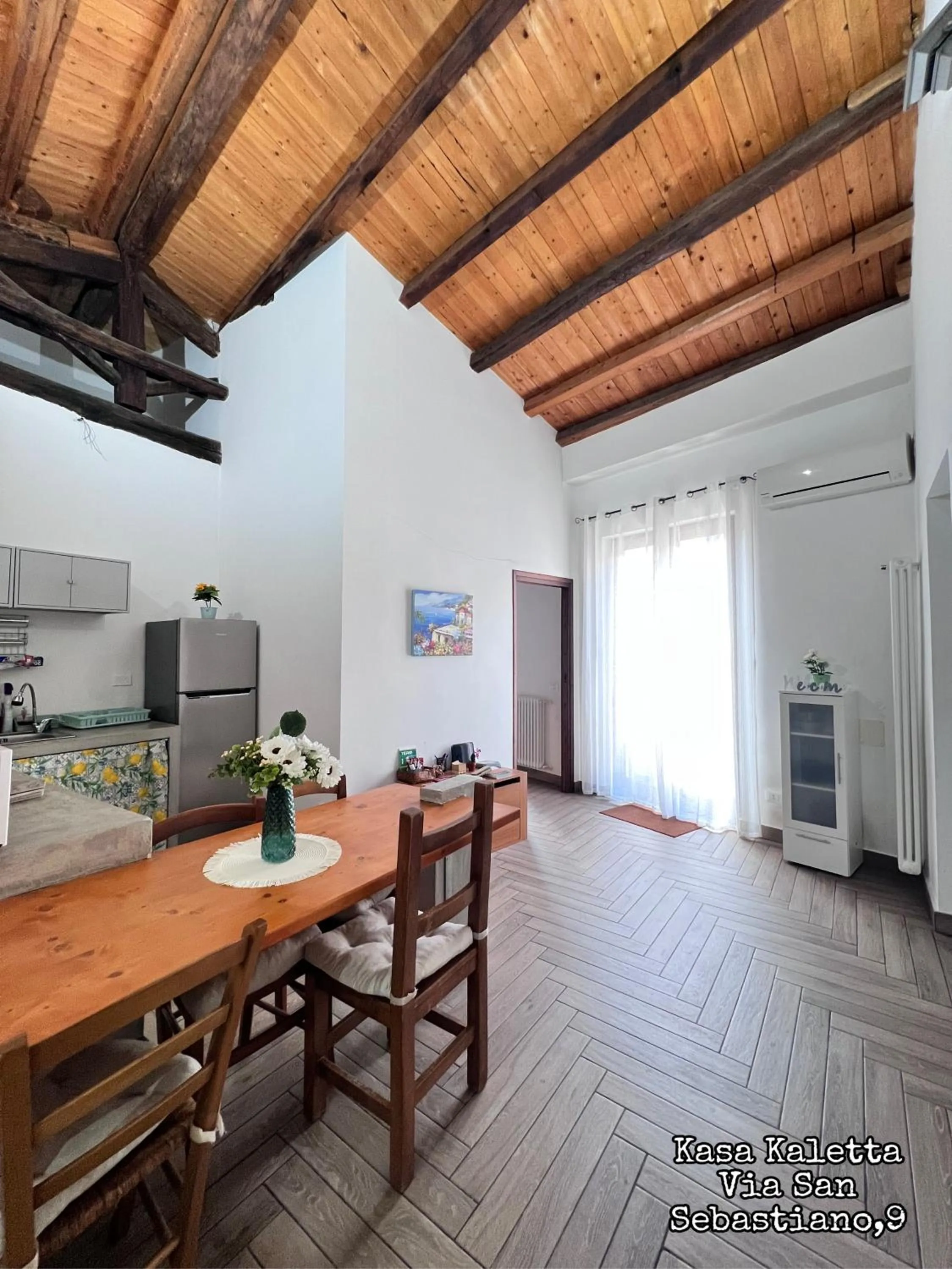 Kitchen or kitchenette in Kasa Kala Rooms & Apartments