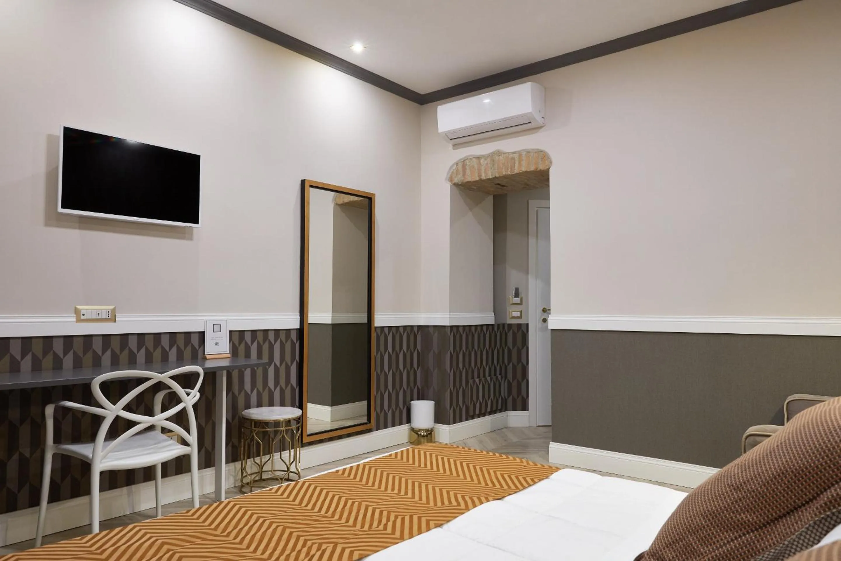 Bedroom, Bed in Hotel Roma Vaticano