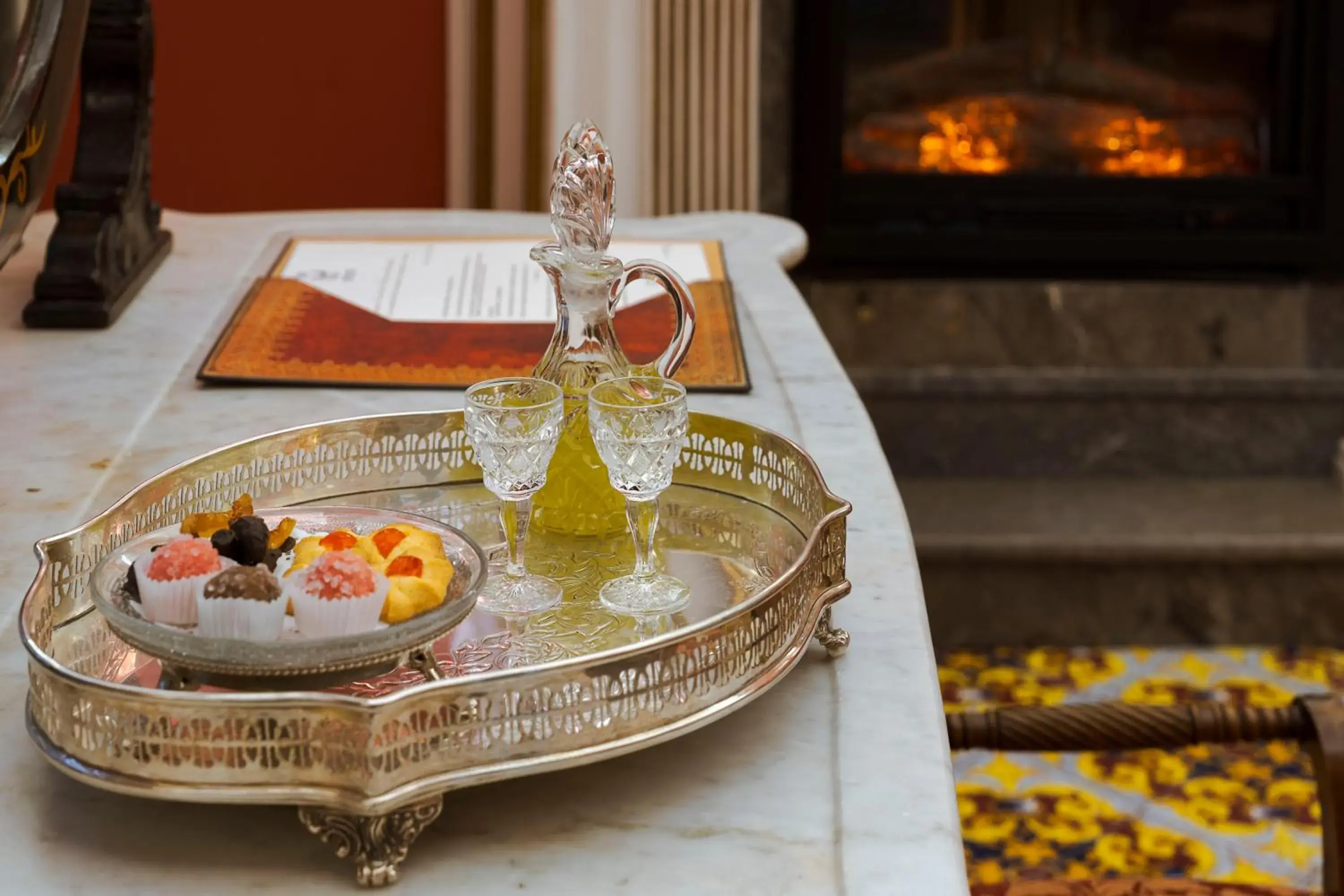 Food and drinks in Palazzo Arone dei Baroni di Valentino Food and drinks in Palazzo Arone dei Baroni di Valentino