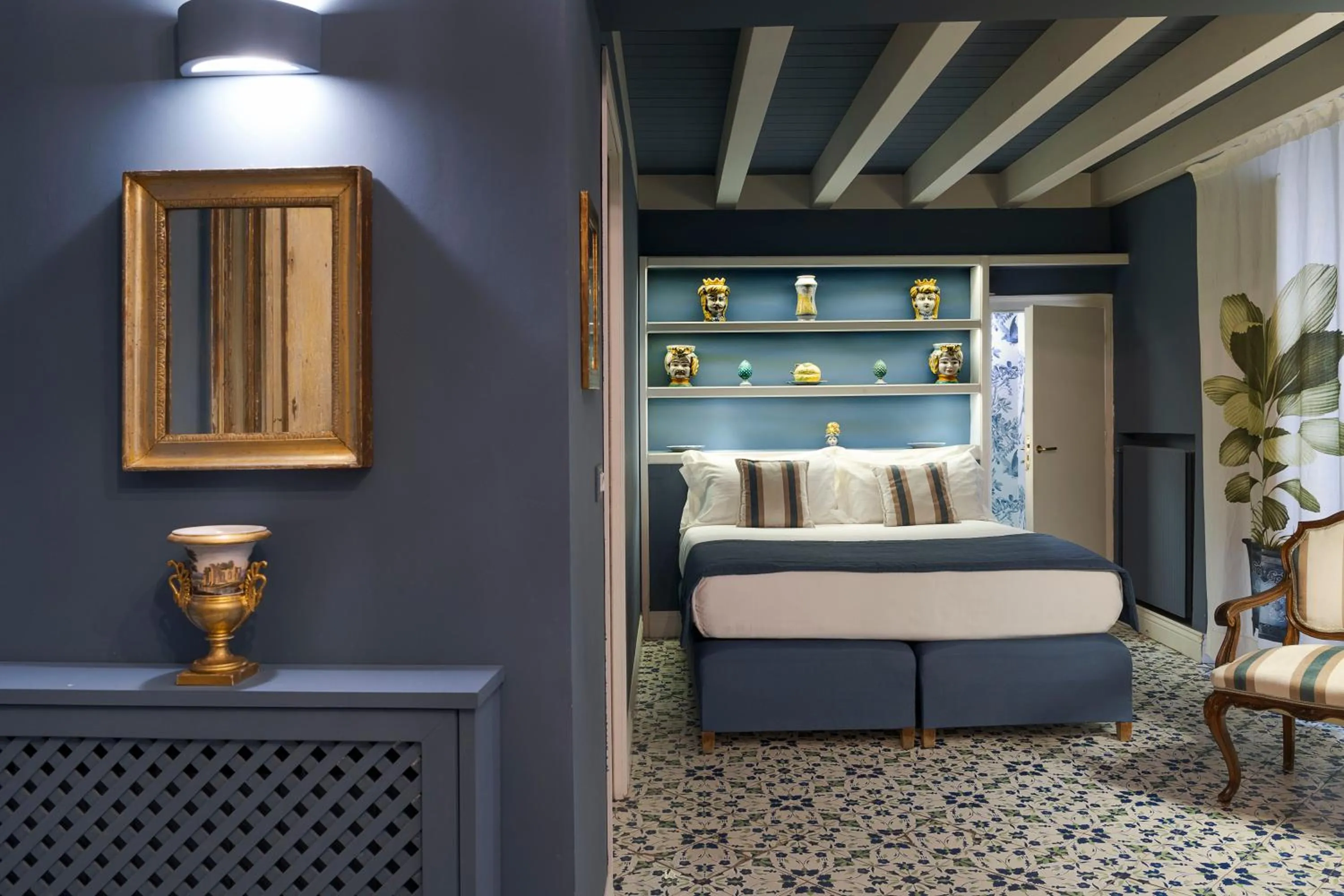 Bedroom, Bed in Palazzo Arone dei Baroni di Valentino