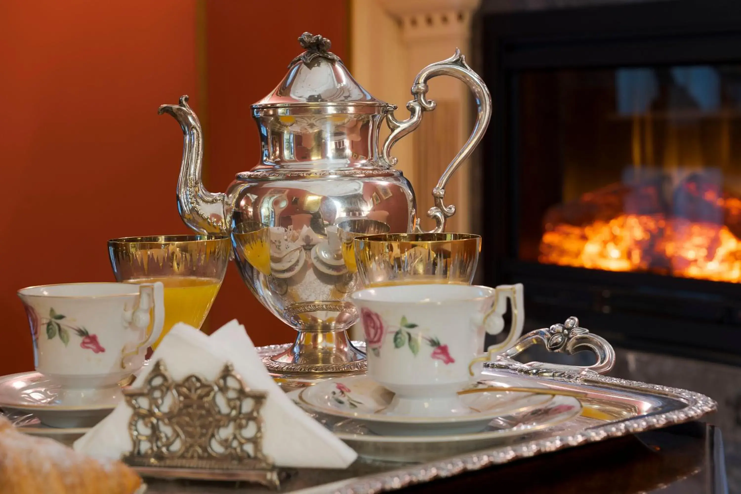 Food in Palazzo Arone dei Baroni di Valentino Food in Palazzo Arone dei Baroni di Valentino