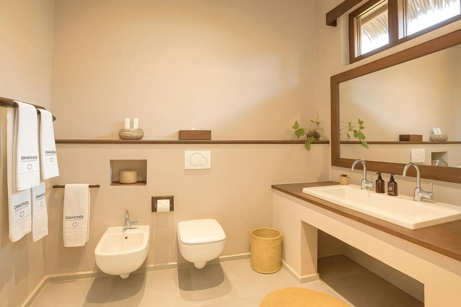 Bathroom in Diamonds Mapenzi Beach