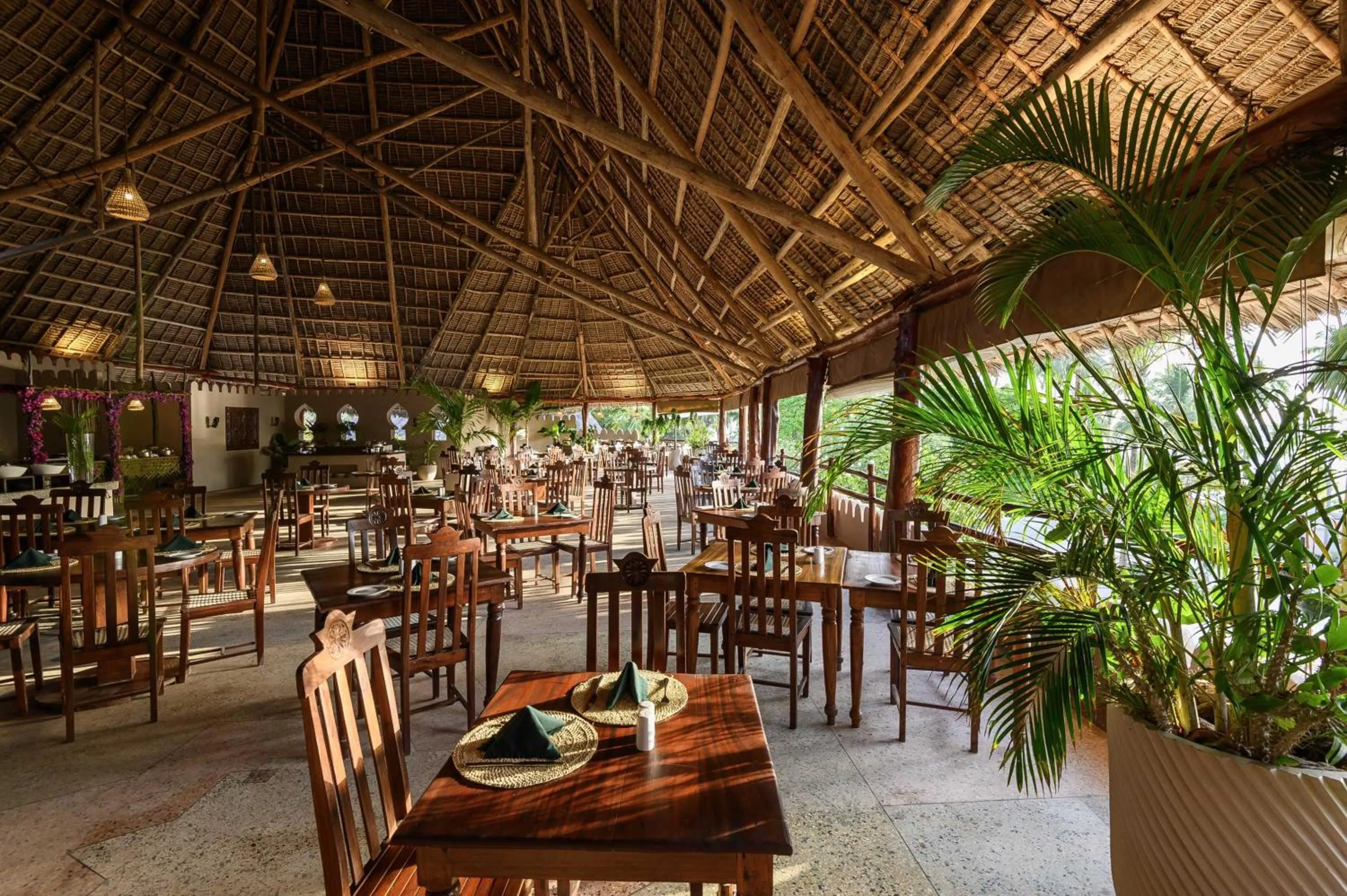 Restaurant/places to eat in Diamonds Mapenzi Beach