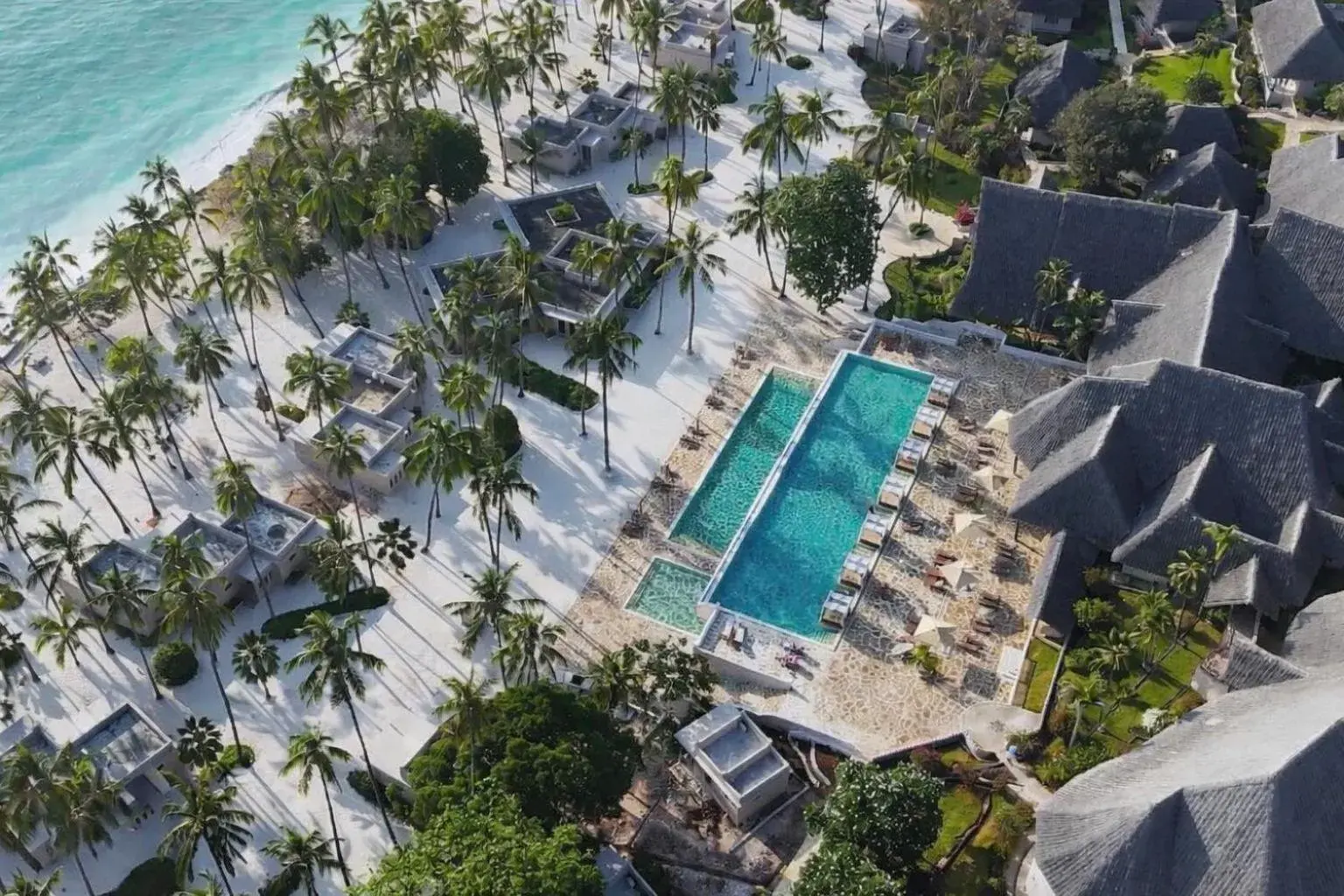 Property building in Diamonds Mapenzi Beach Property building in Diamonds Mapenzi Beach