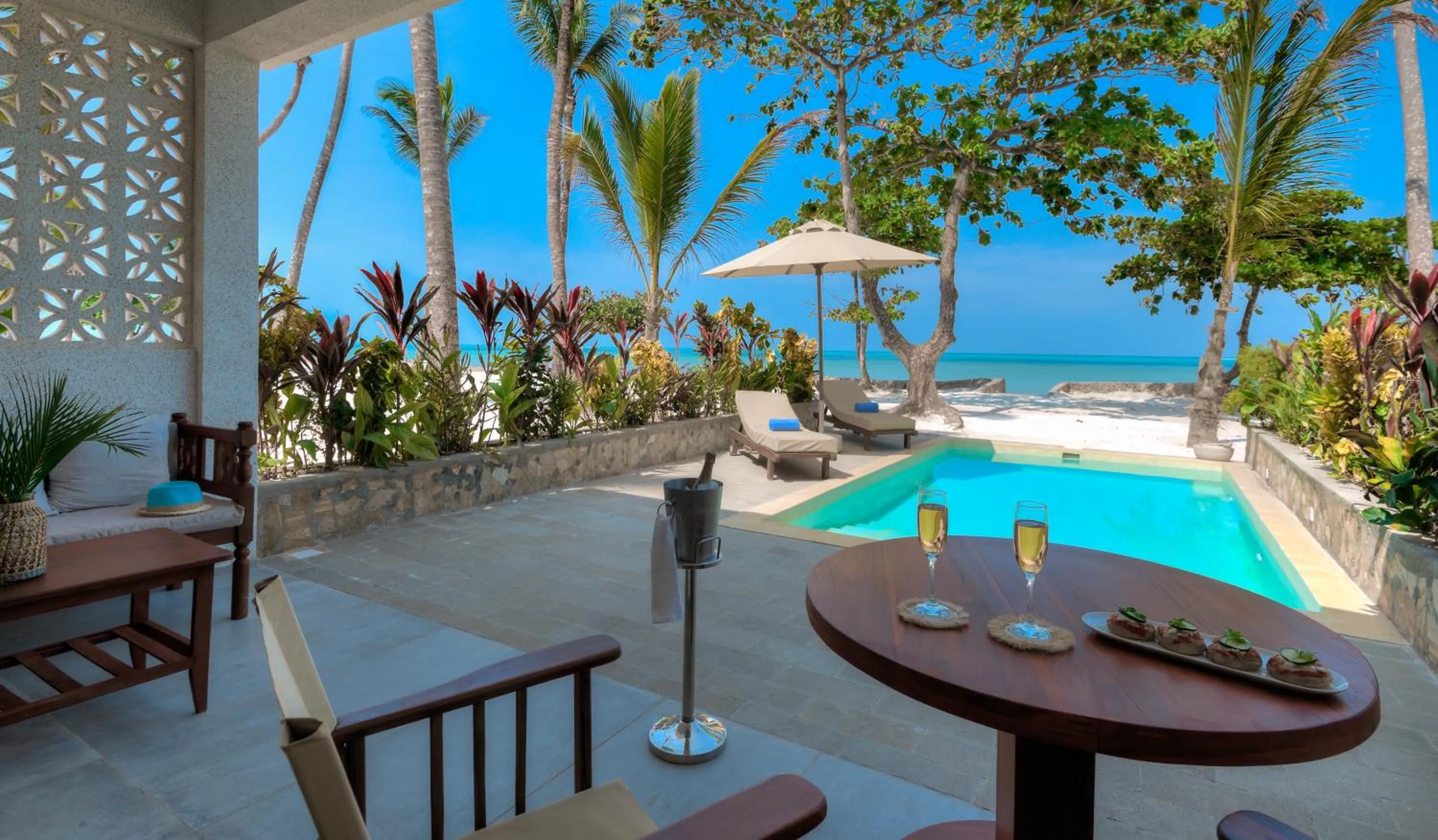 Patio in Diamonds Mapenzi Beach