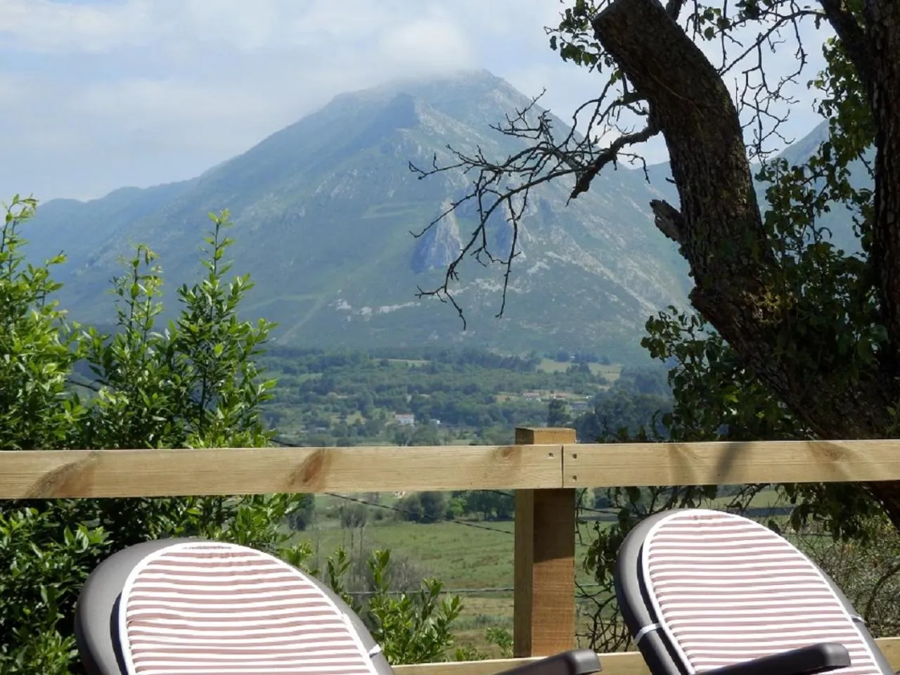 Mountain view in Hotel La Llosona
