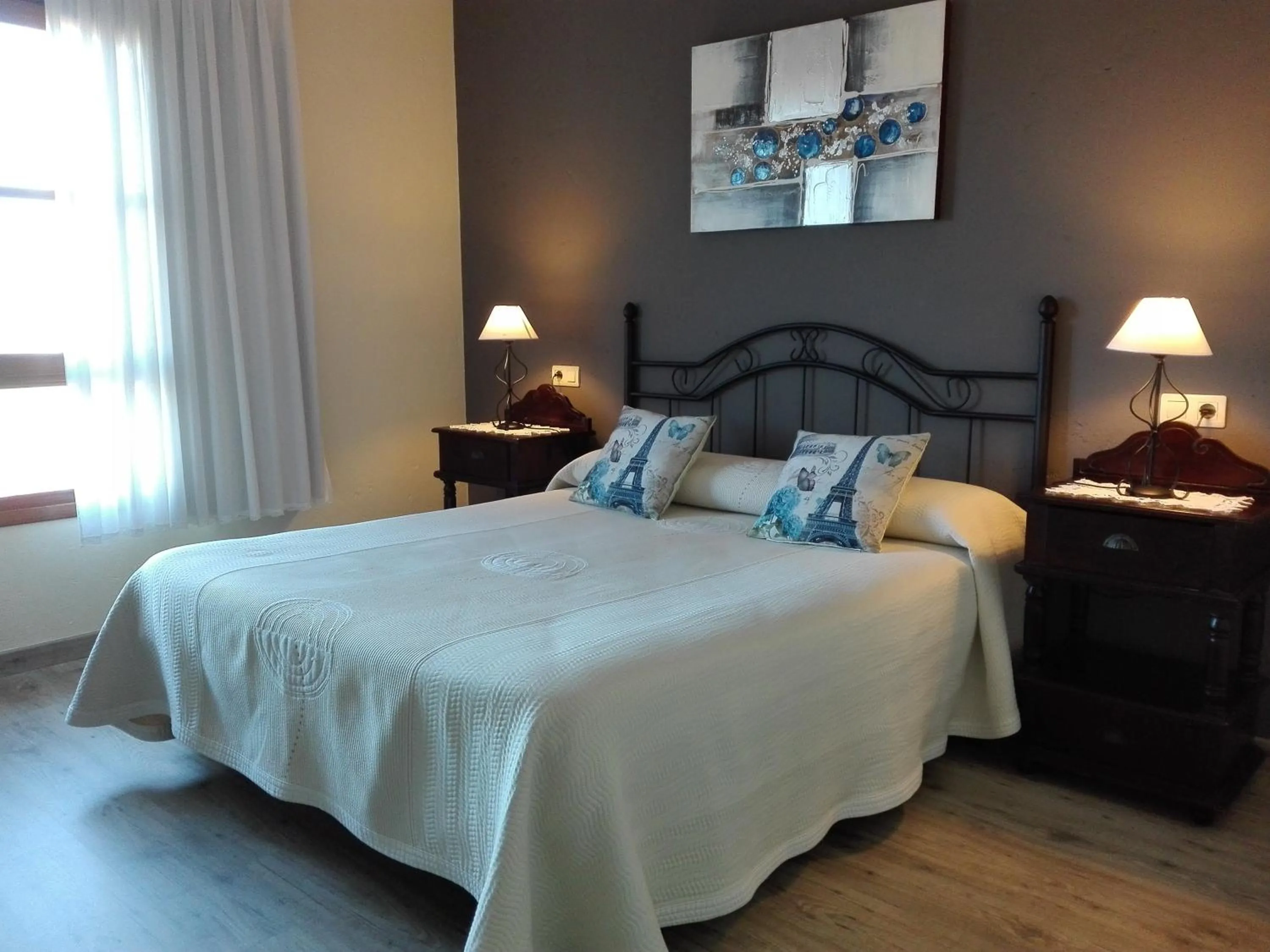 Bedroom, Bed in Hotel La Llosona