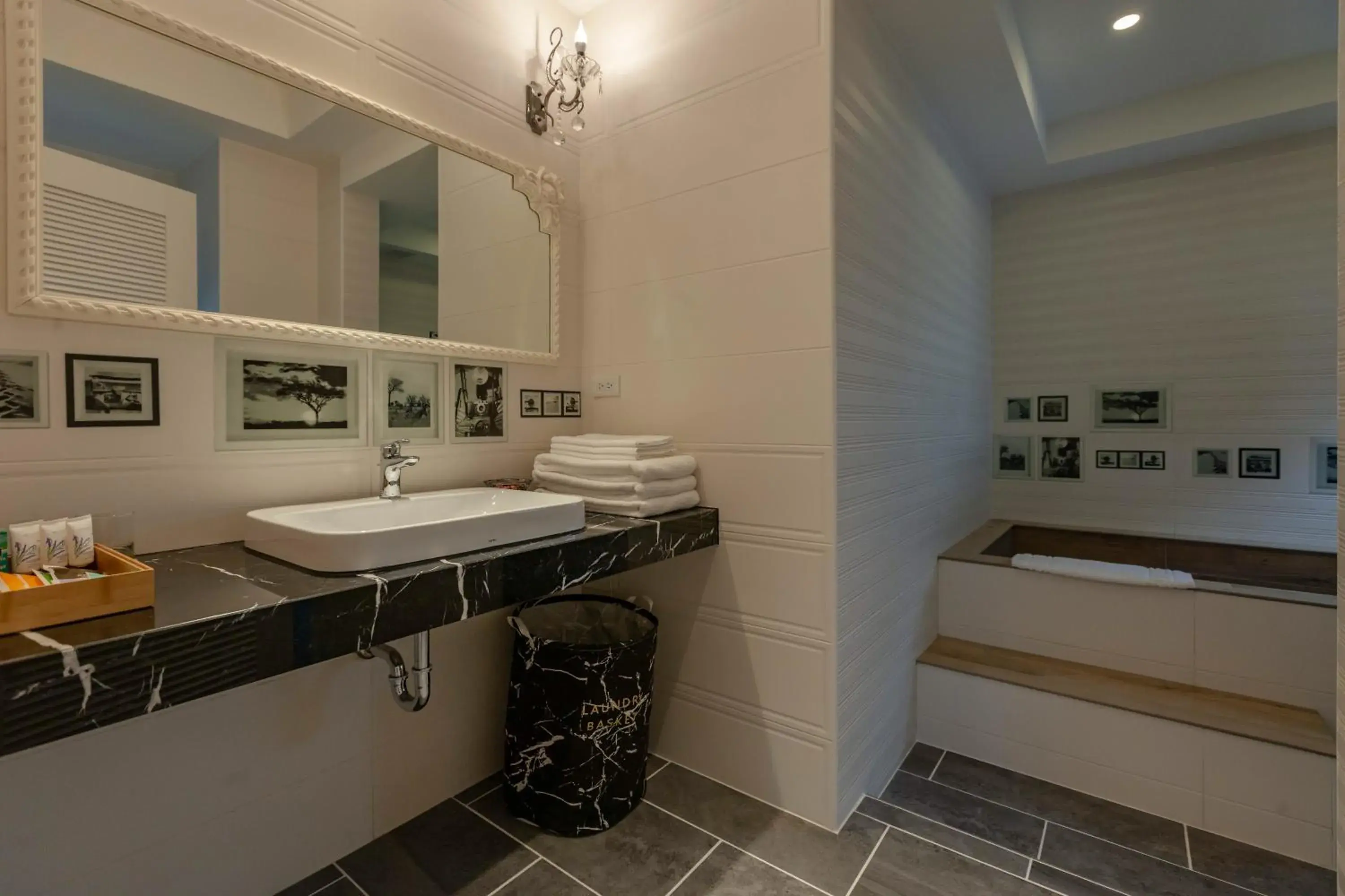 Bed in Rambling Snail Bed in Rambling Snail