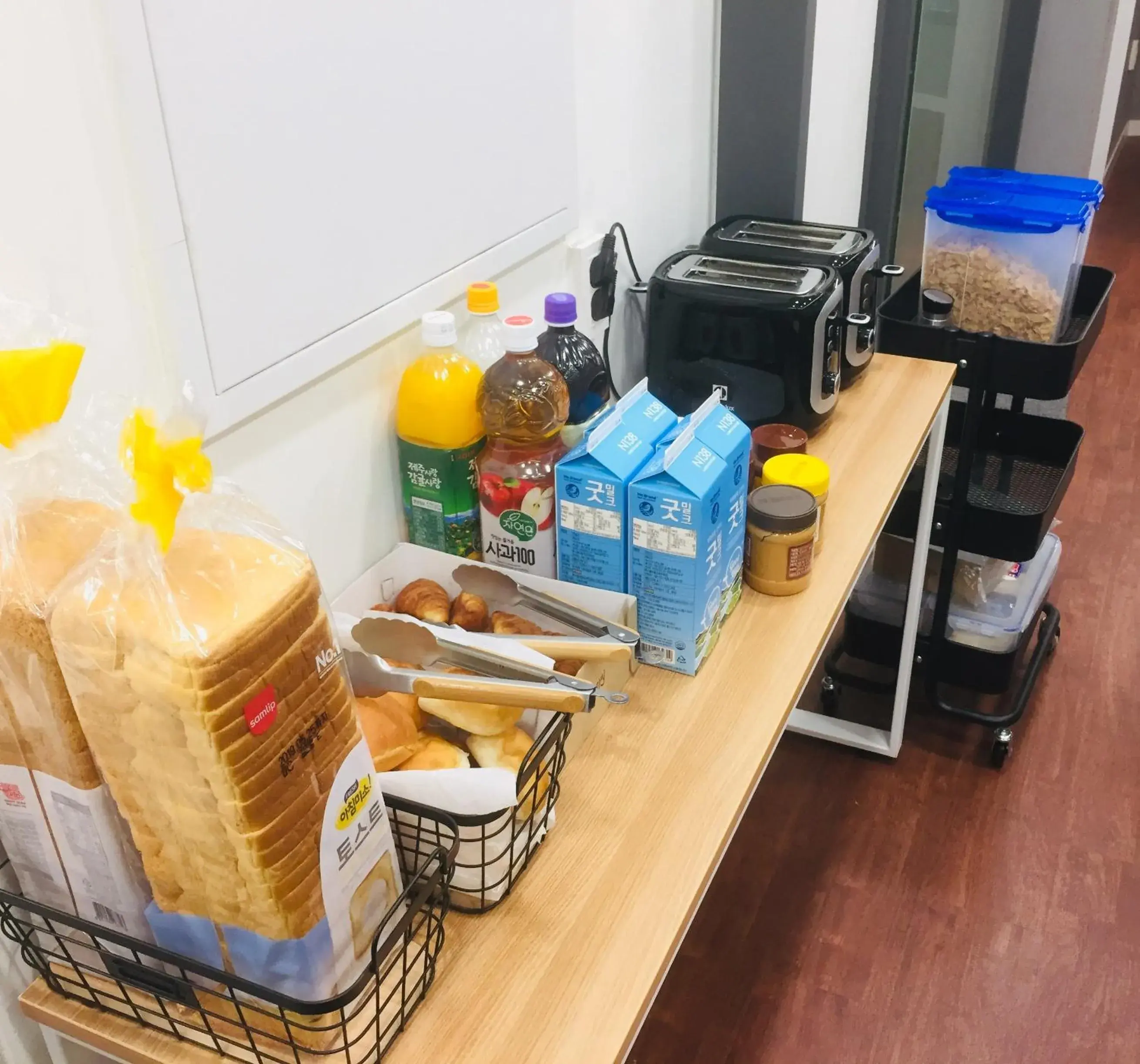 Breakfast in OYO Hostel Myeongdong 3 Breakfast in OYO Hostel Myeongdong 3