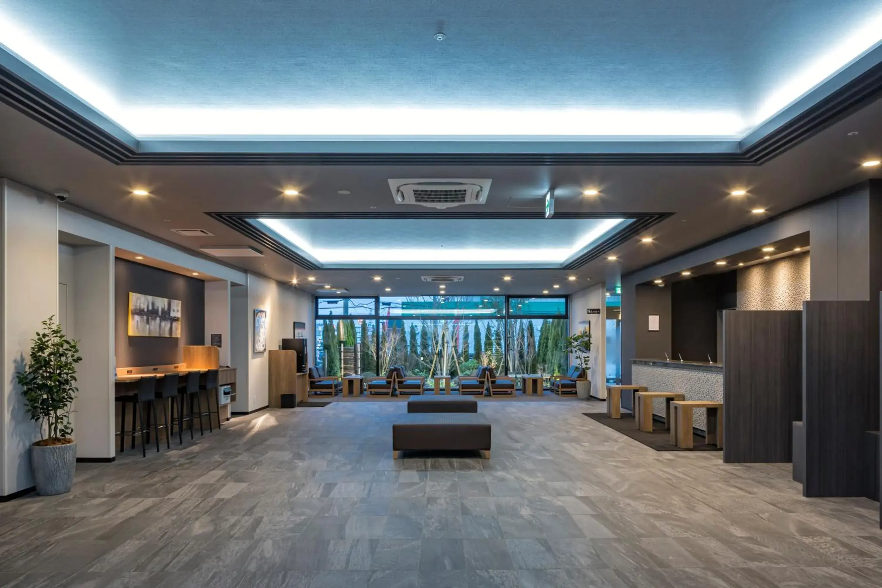 Lobby or reception in Hotel Route-Inn Chiba Hamano -Tokyowangando- Lobby or reception in Hotel Route-Inn Chiba Hamano -Tokyowangando-