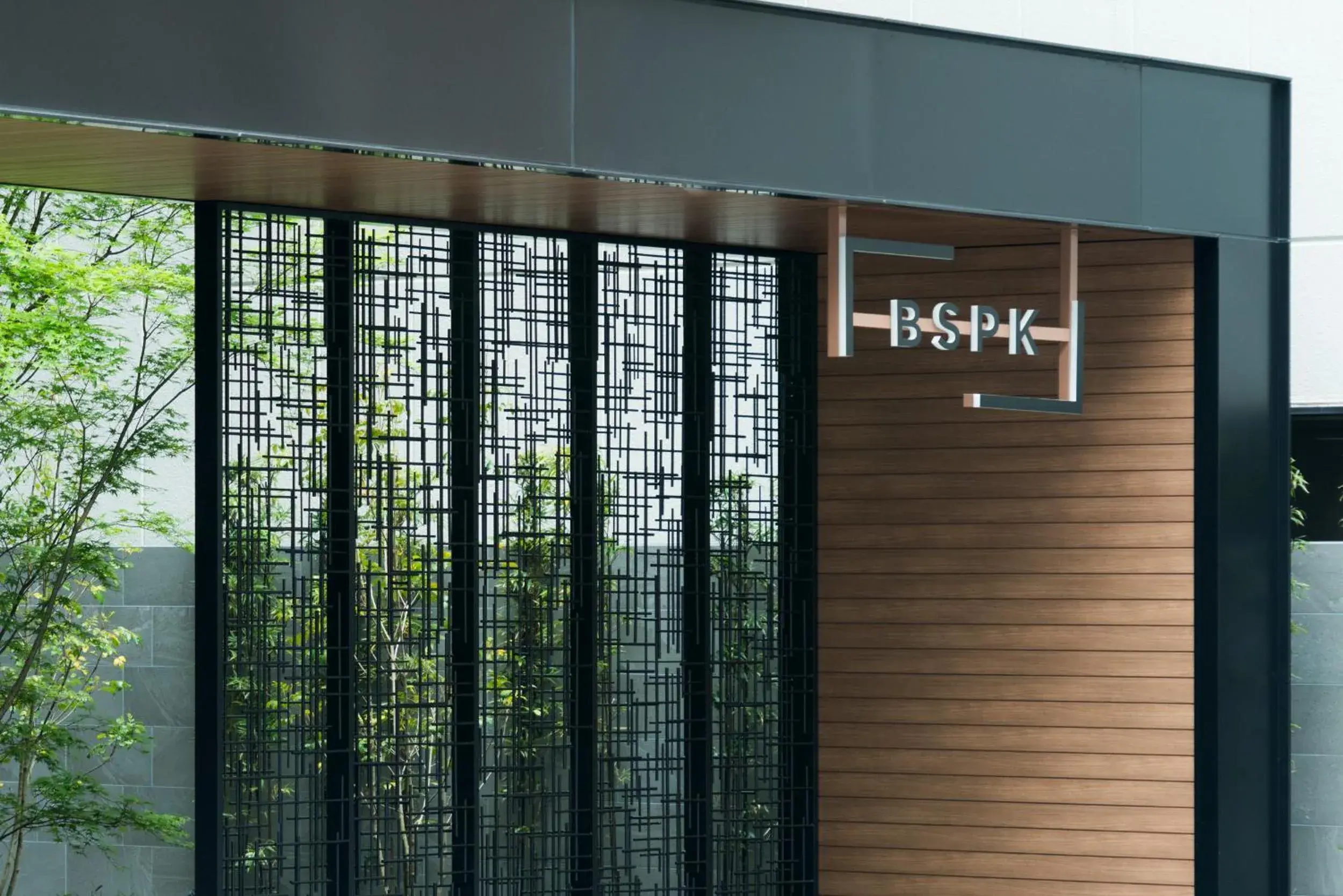 Facade/entrance in Bespoke Hotel Shinsaibashi Facade/entrance in Bespoke Hotel Shinsaibashi