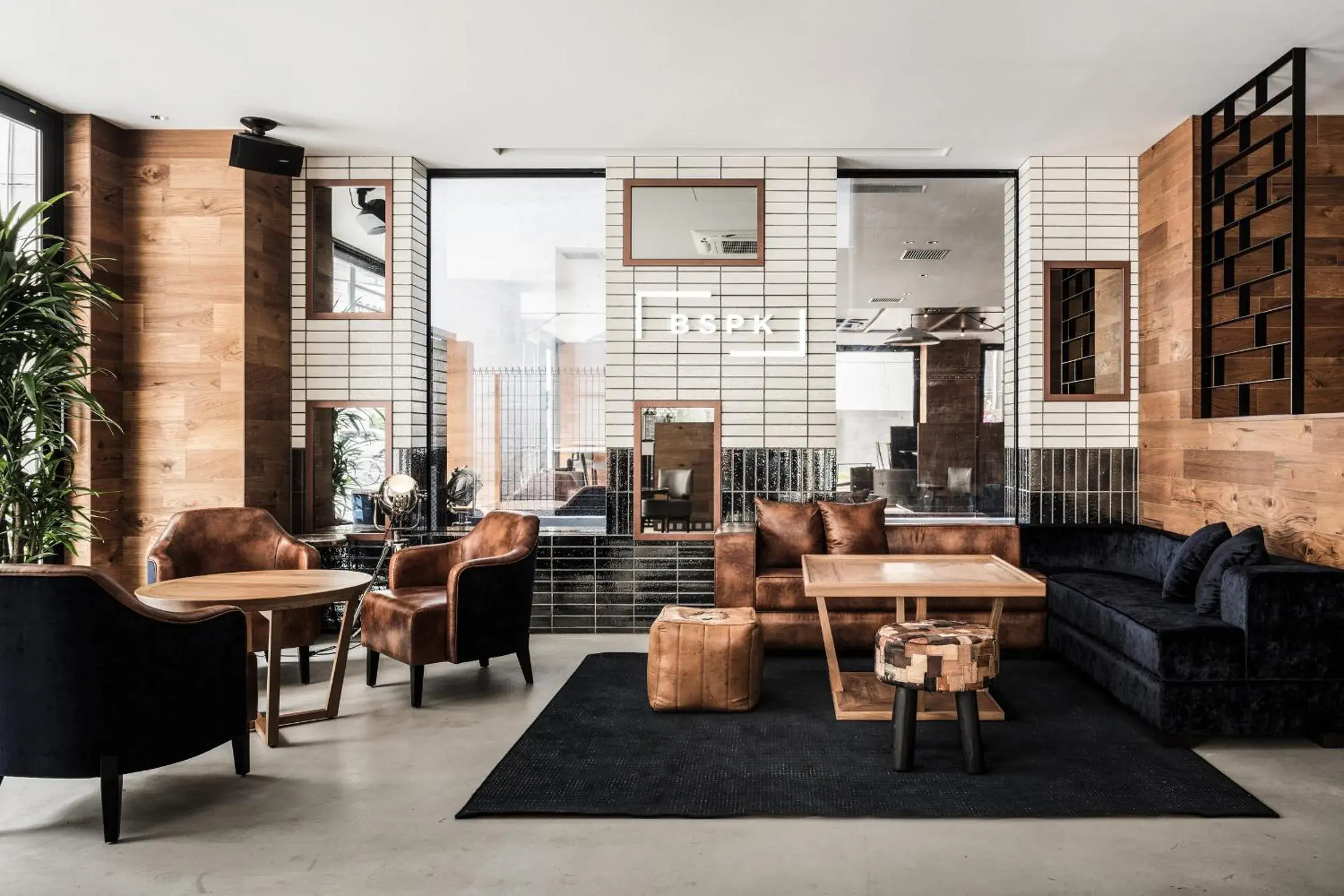 Restaurant/places to eat in Bespoke Hotel Shinsaibashi Restaurant/places to eat in Bespoke Hotel Shinsaibashi