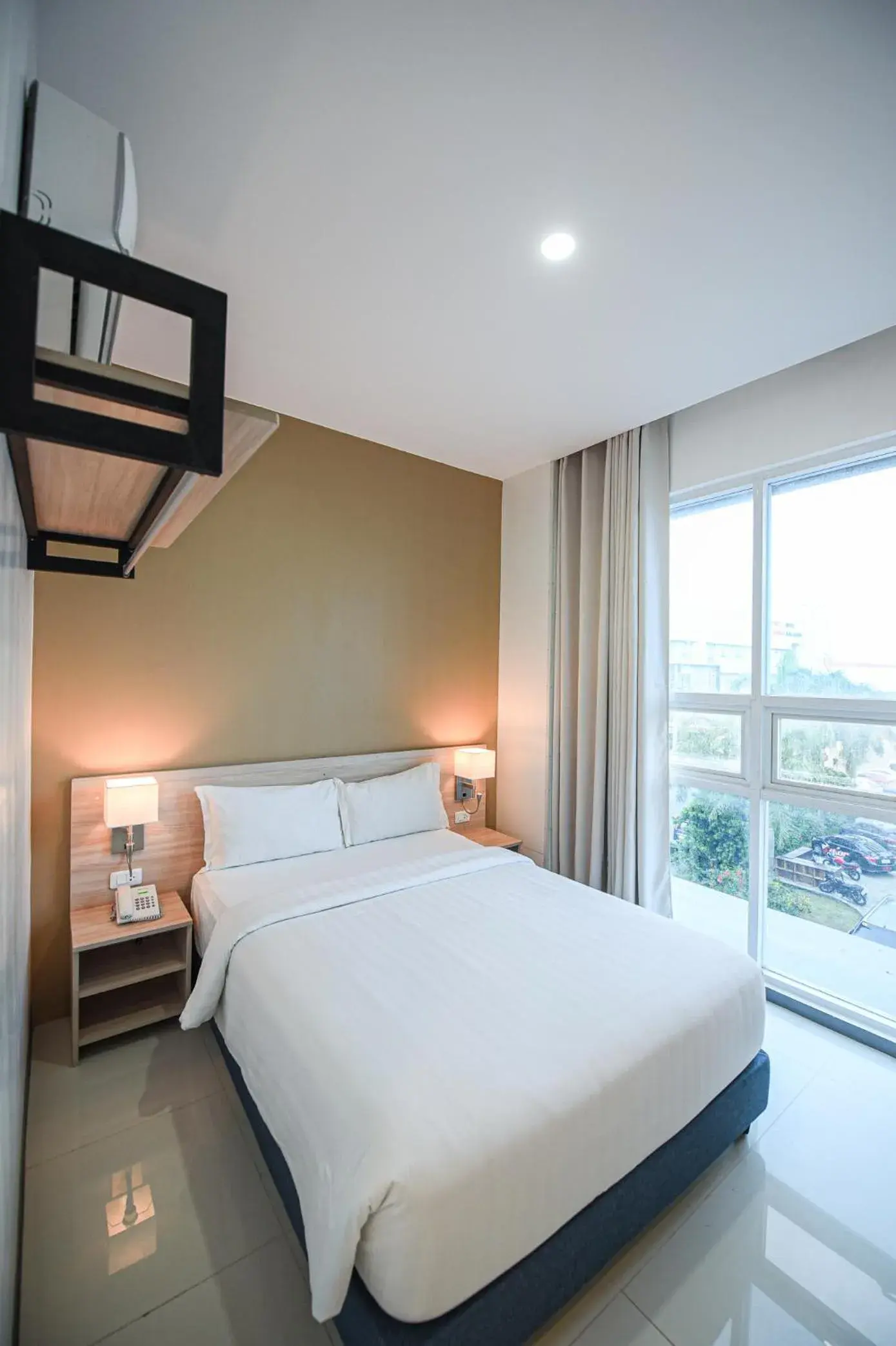 Photo of the whole room in Figtree Hotel Photo of the whole room in Figtree Hotel