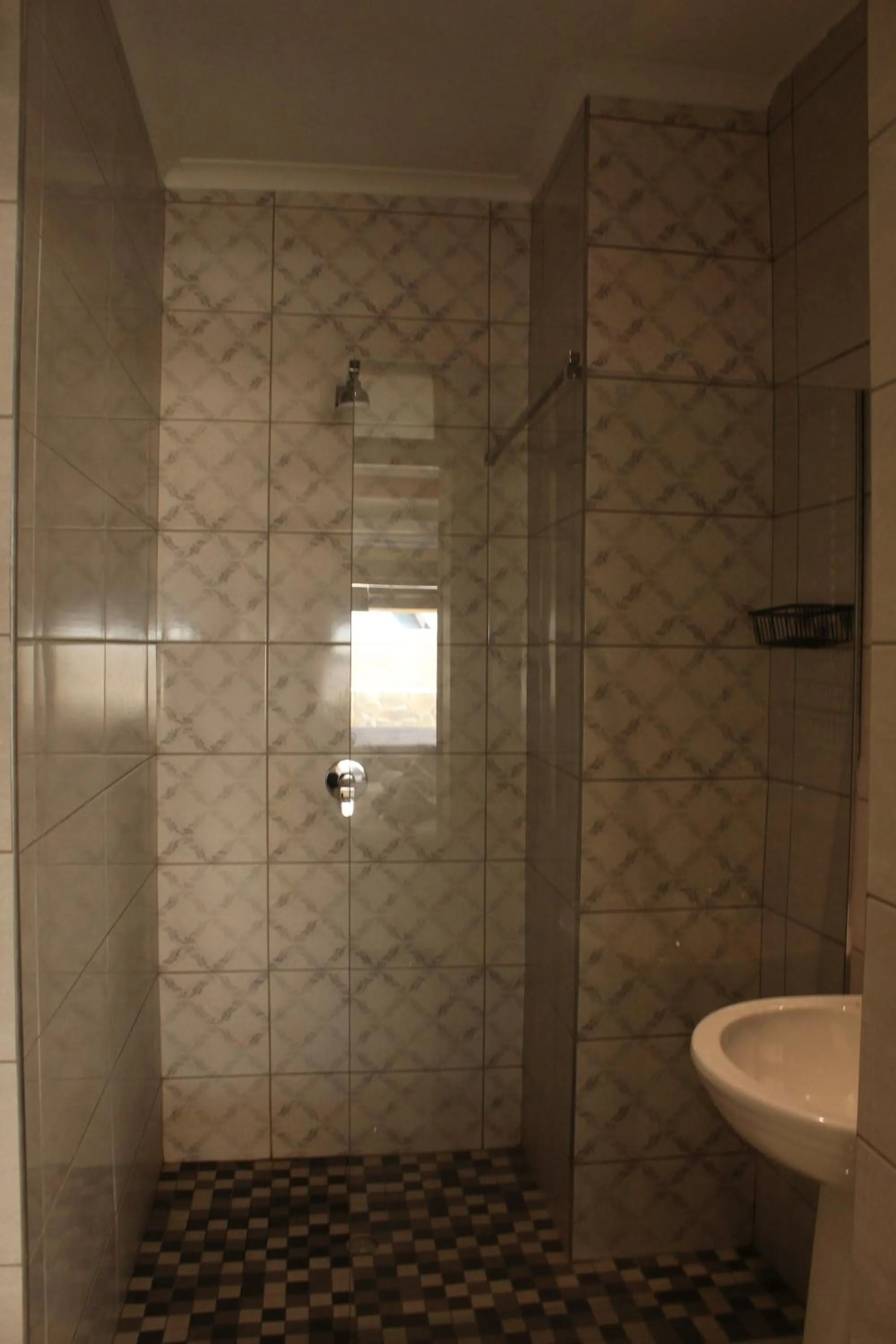 Shower in Esperanca Guesthouse