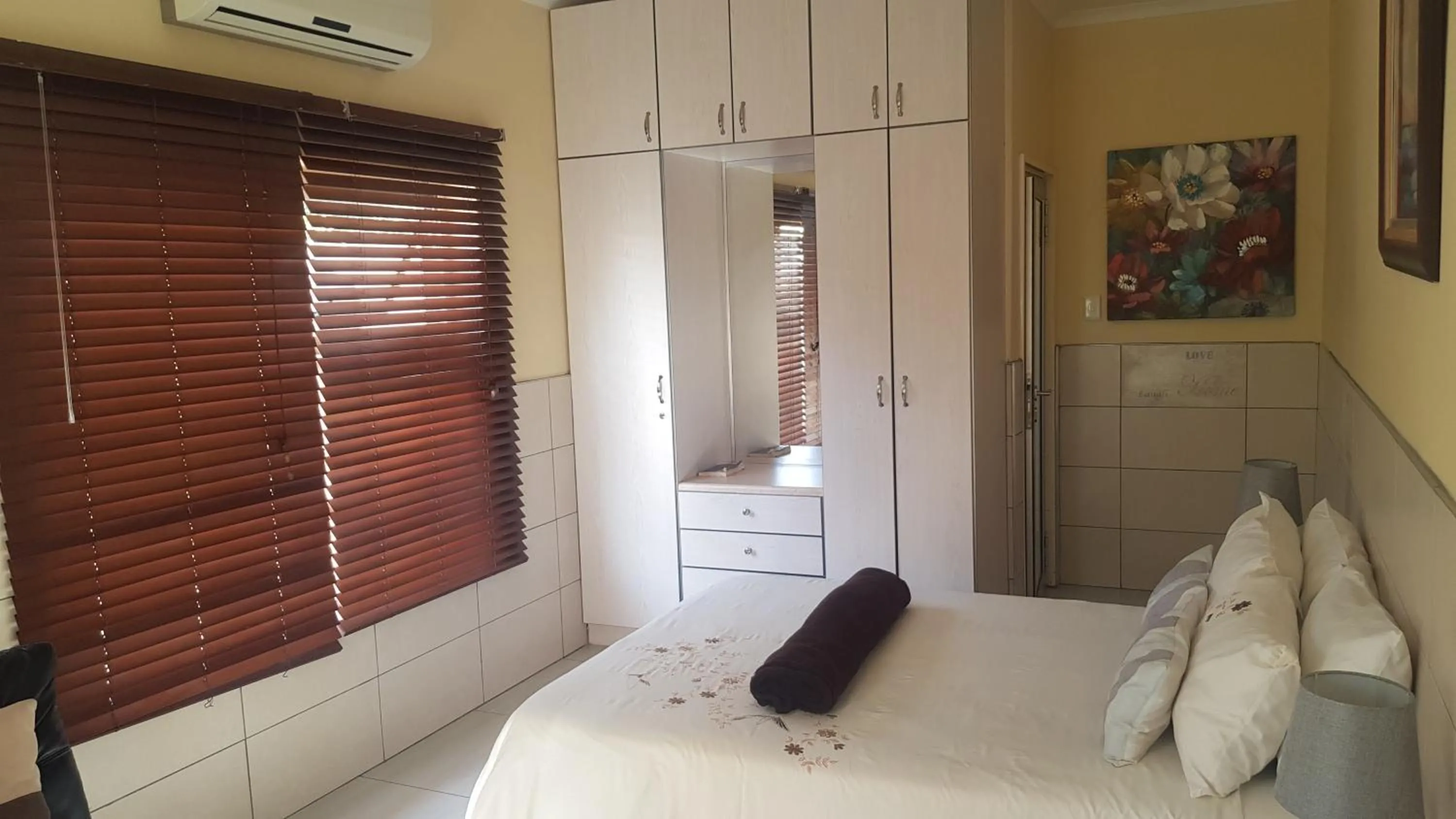 Bed in Esperanca Guesthouse
