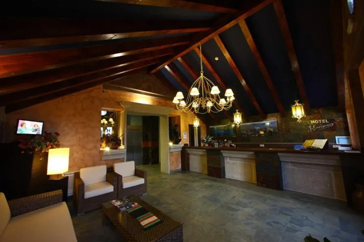 Lobby or reception in Hotel Gran Casona de Sanabria