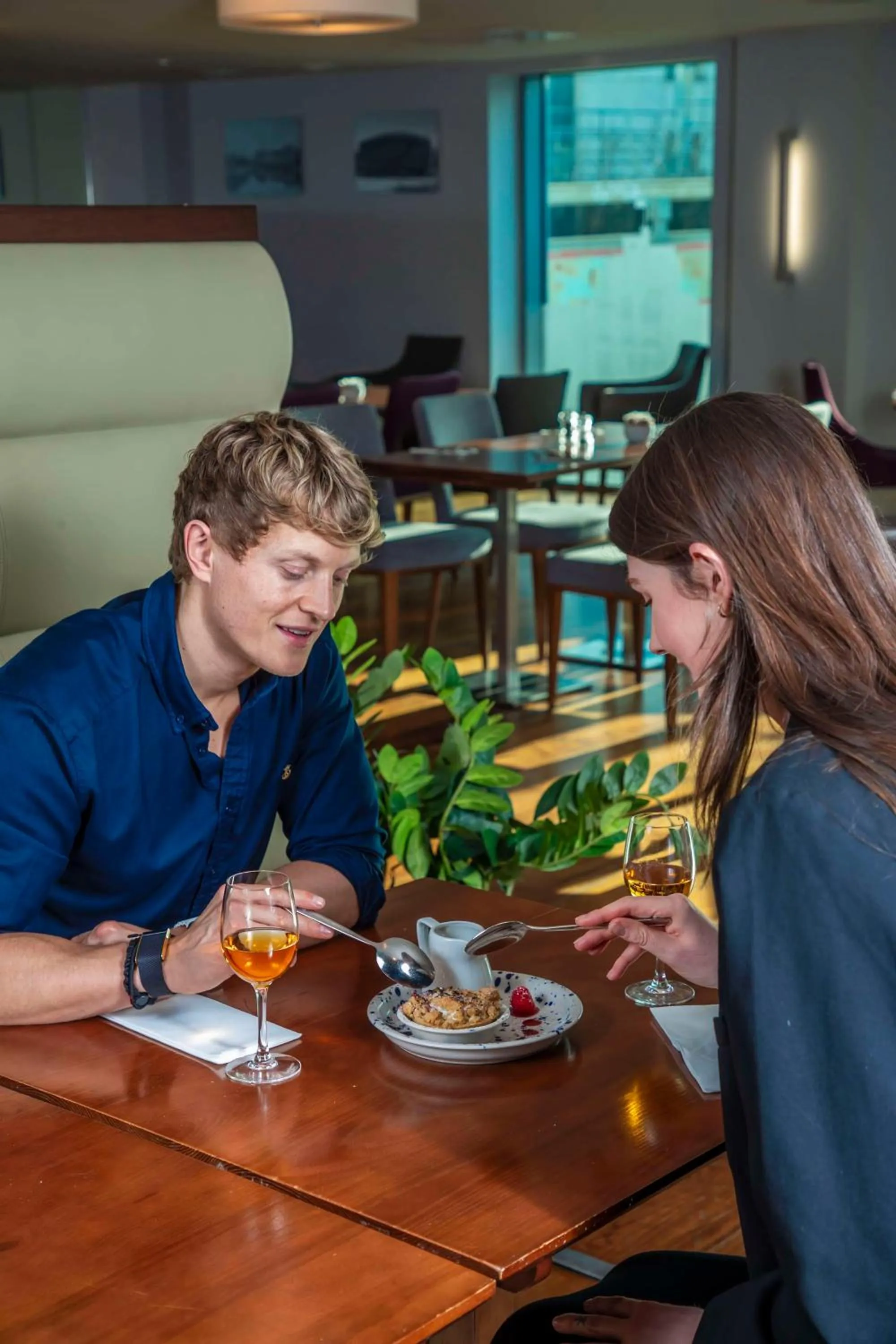 Restaurant/places to eat in Radisson Blu Hotel, Cardiff